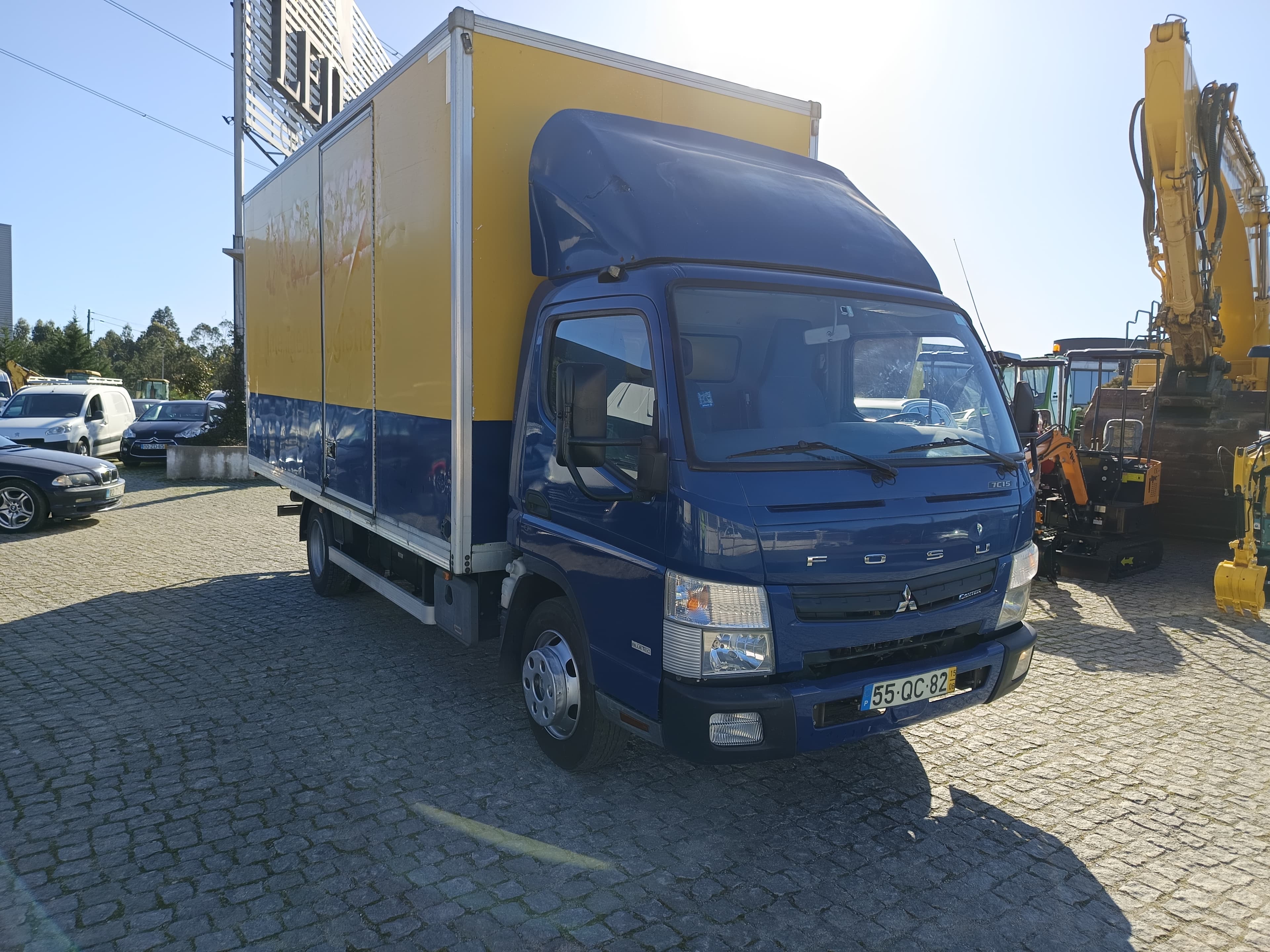 Mitsubishi Canter · Ano 2015 — imagen 1