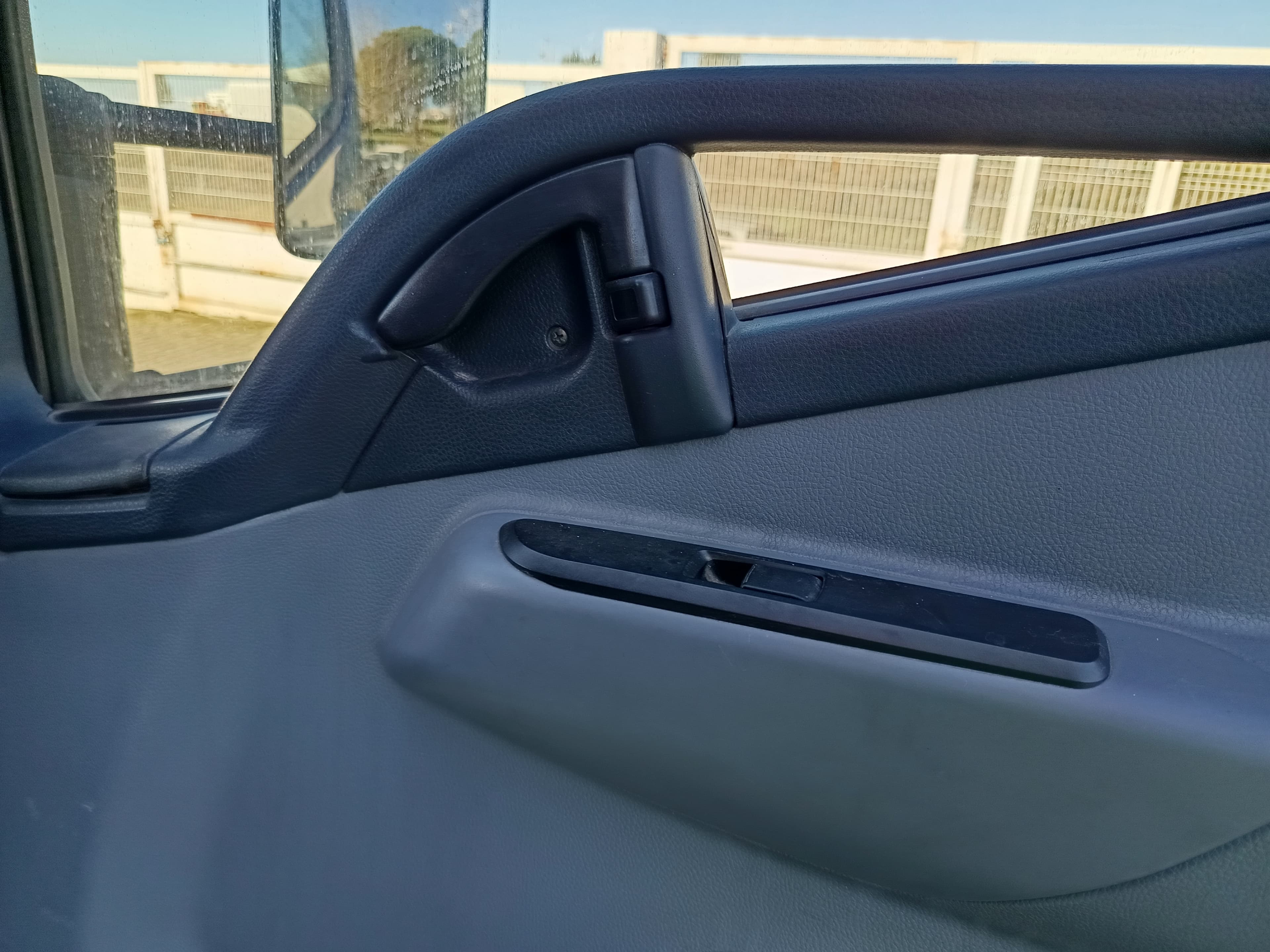 Mitsubishi Canter · Ano 2015 — imagen 15