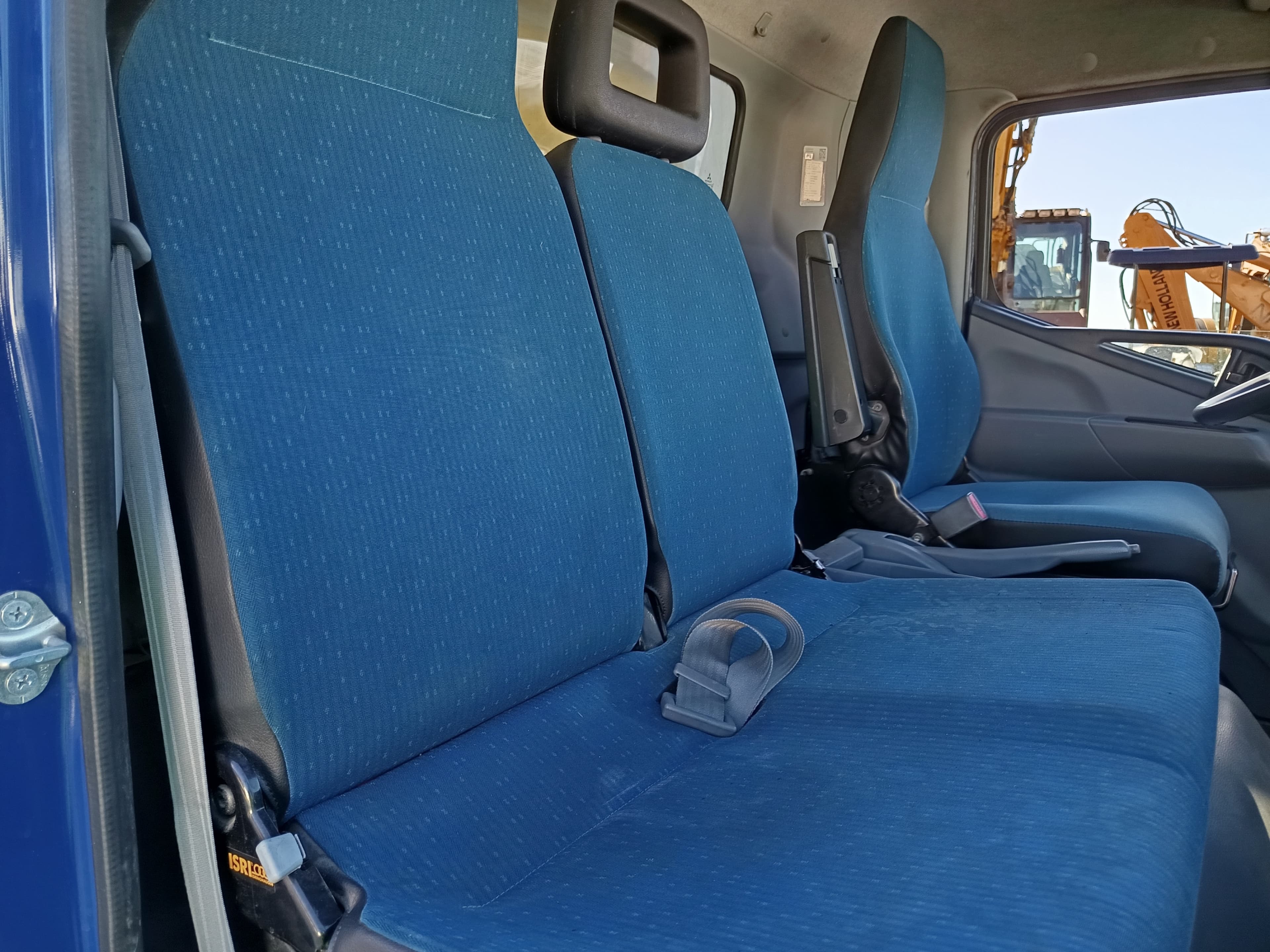 Mitsubishi Canter · Ano 2015 — imagen 16