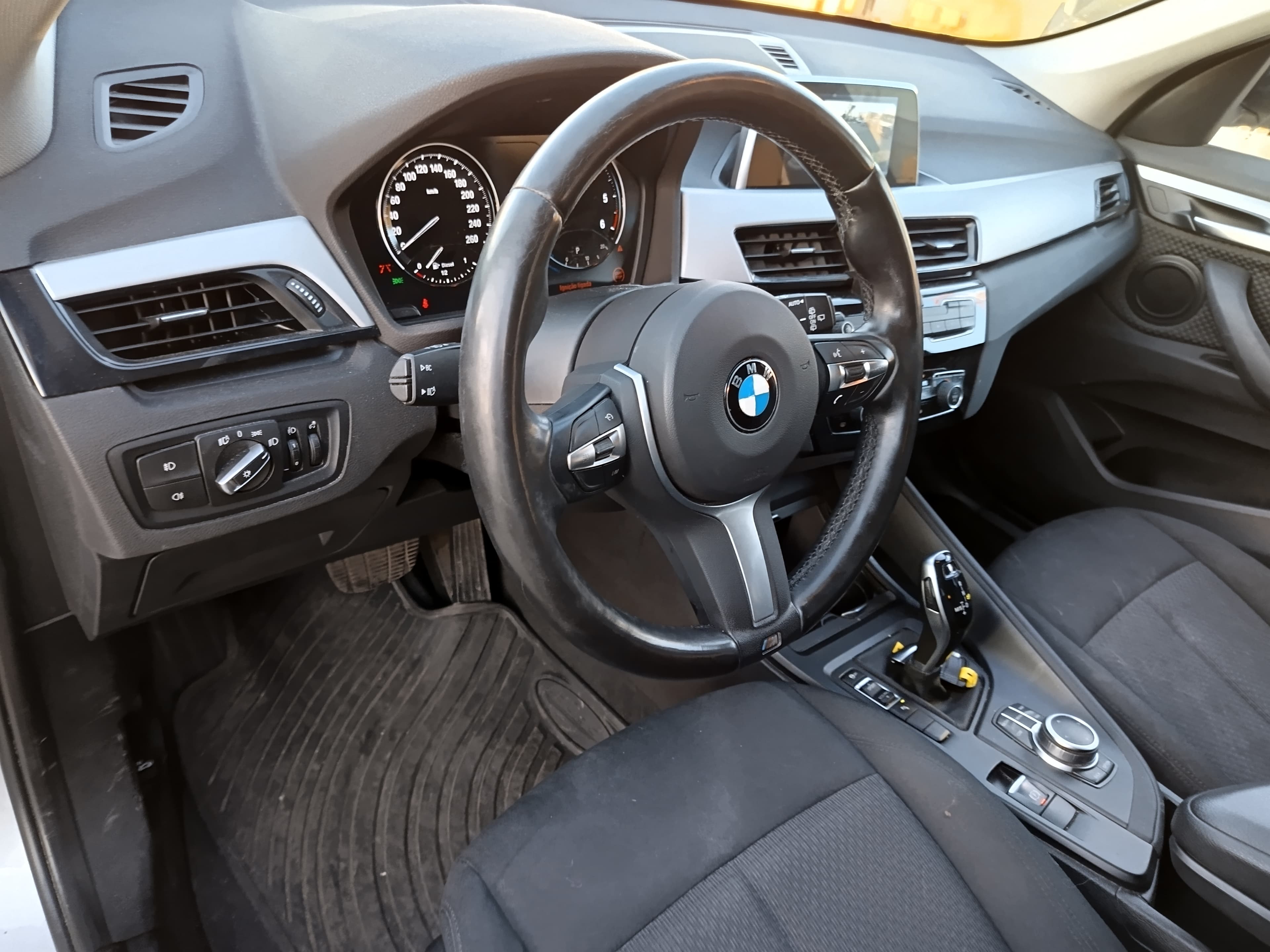 BMW X1 sDrive 16d · Ano 2019 — image 40