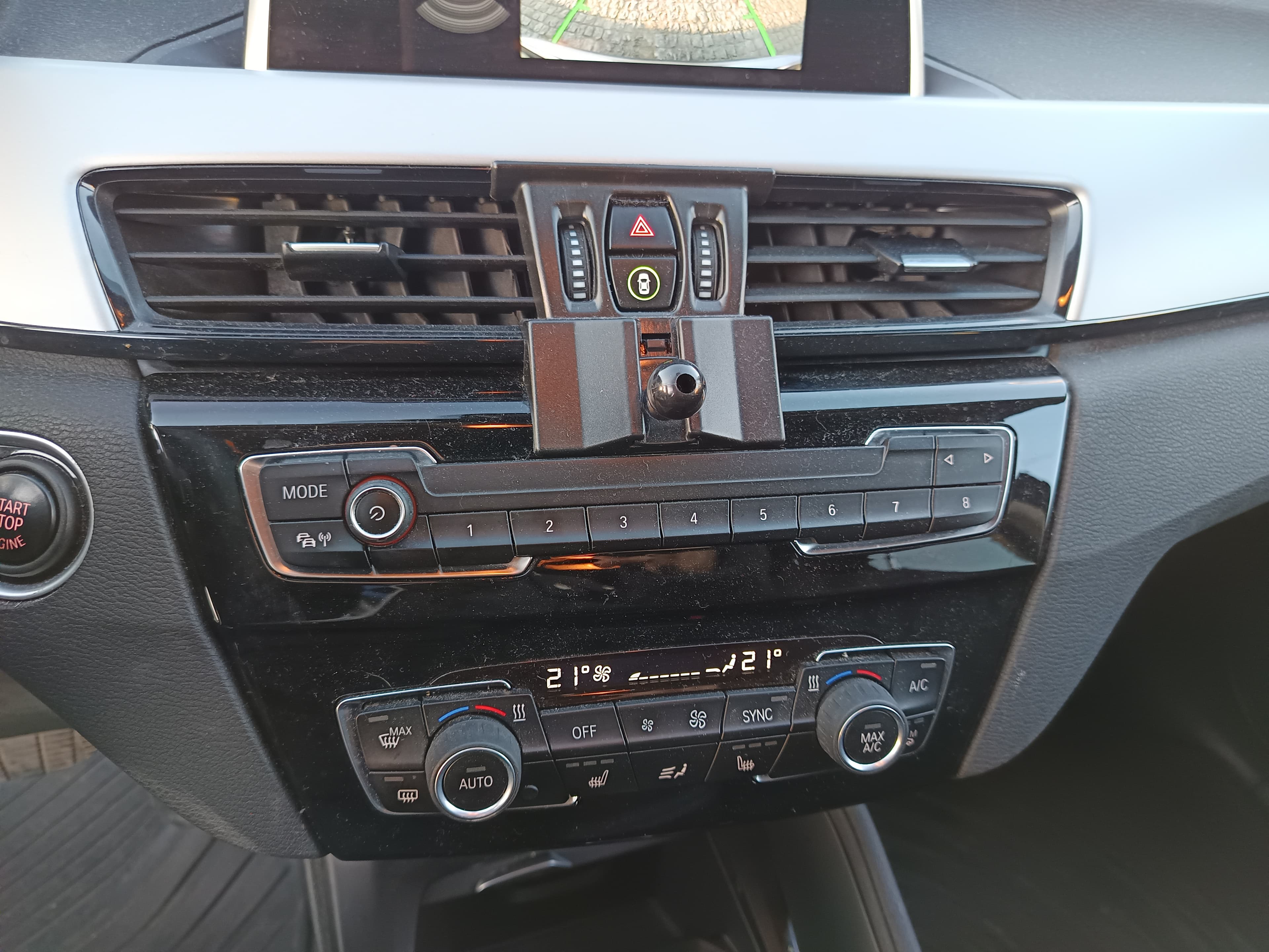 BMW X1 sDrive 16d · Ano 2019 — image 37