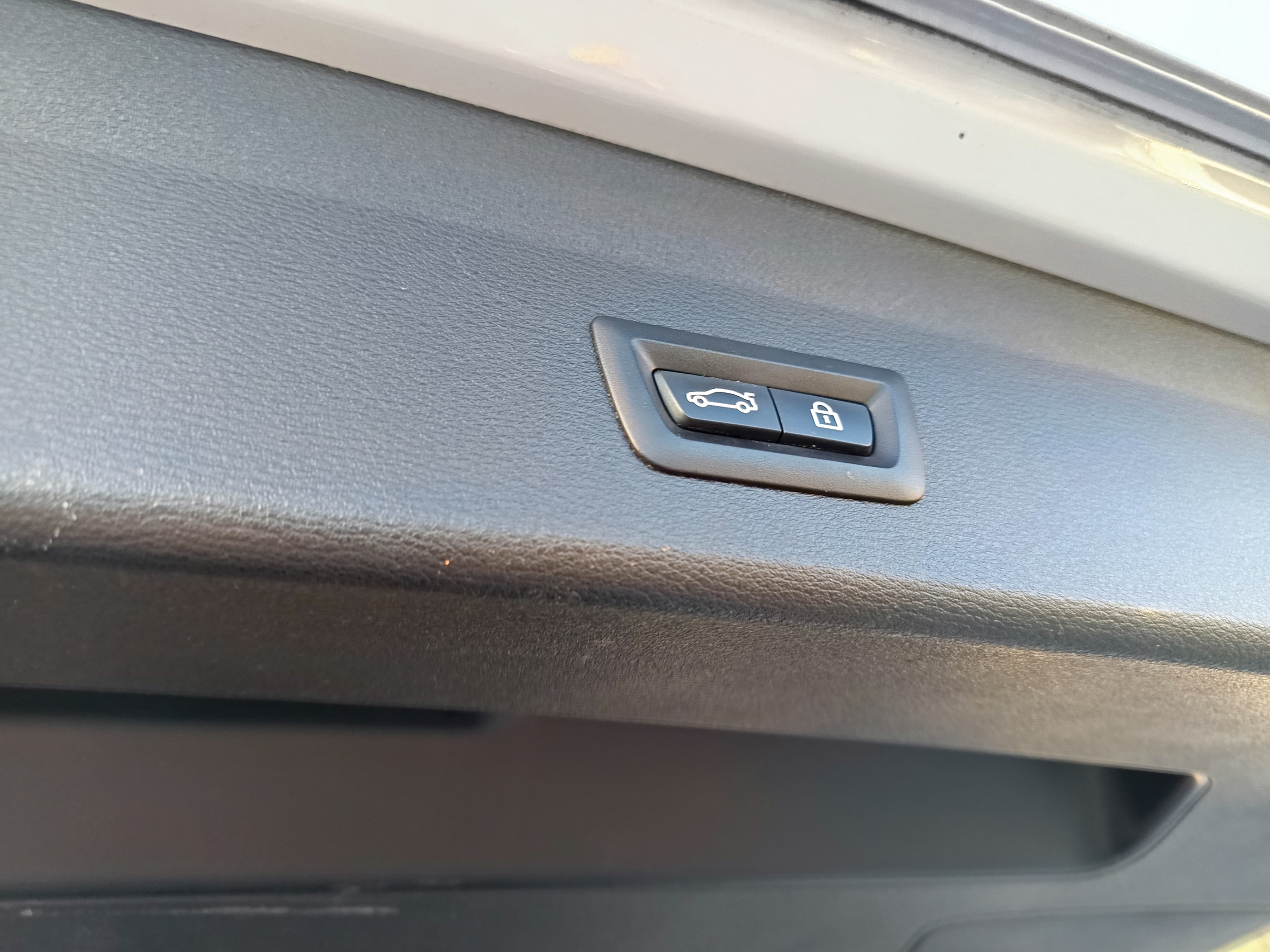 BMW X1 sDrive 16d · Ano 2019 — image 20