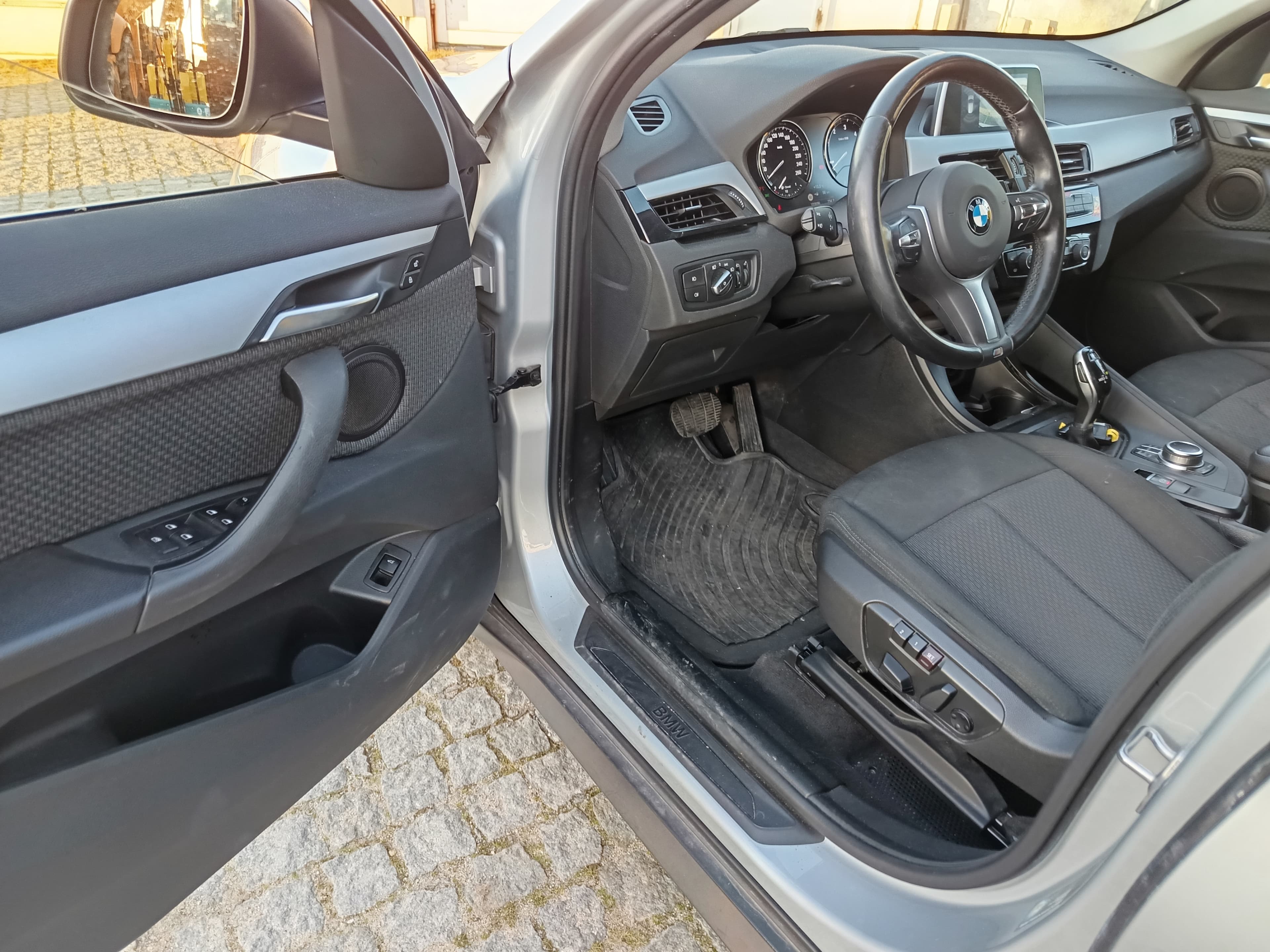 BMW X1 sDrive 16d · Ano 2019 — image 31