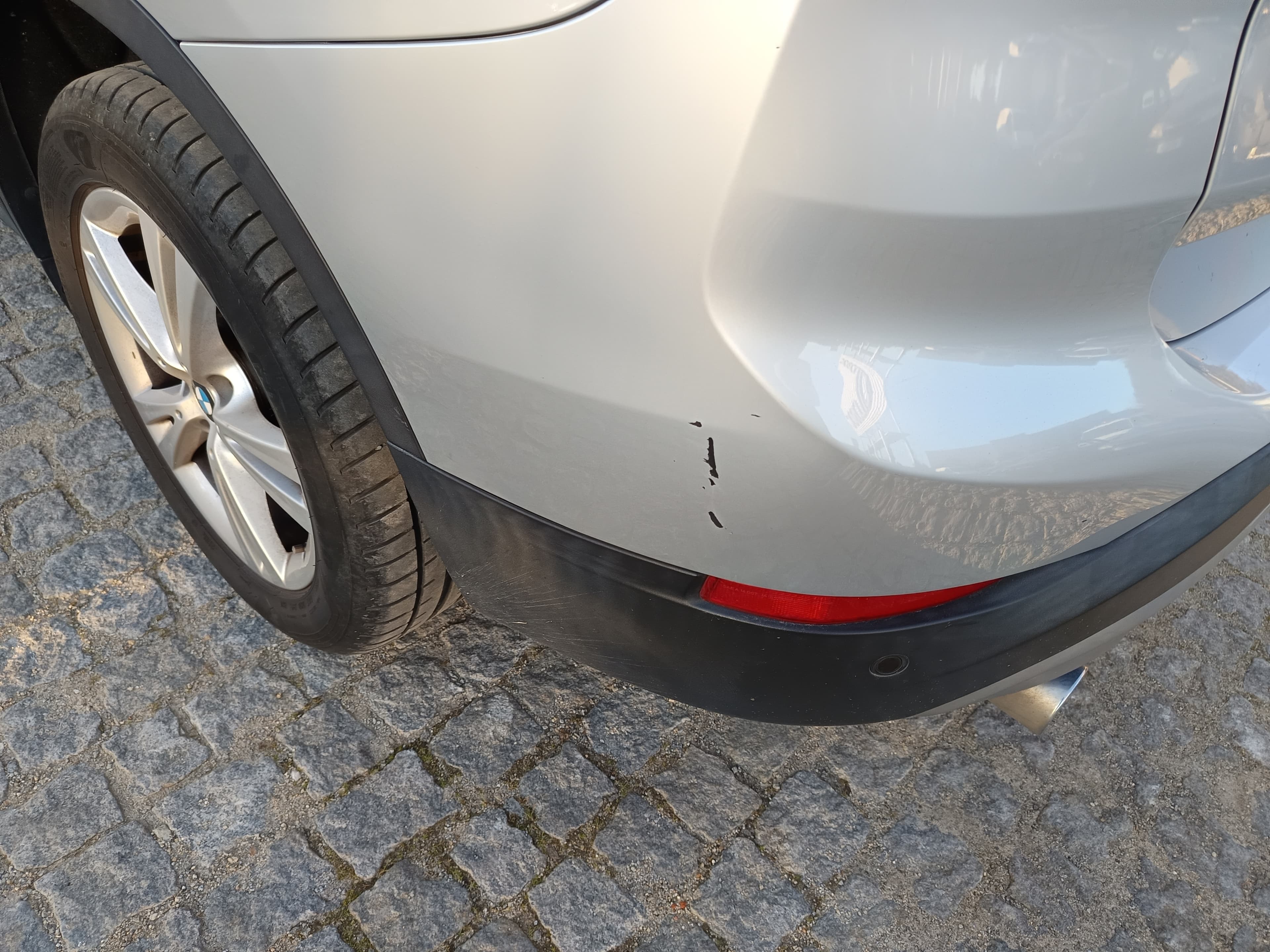 BMW X1 sDrive 16d · Ano 2019 — image 12