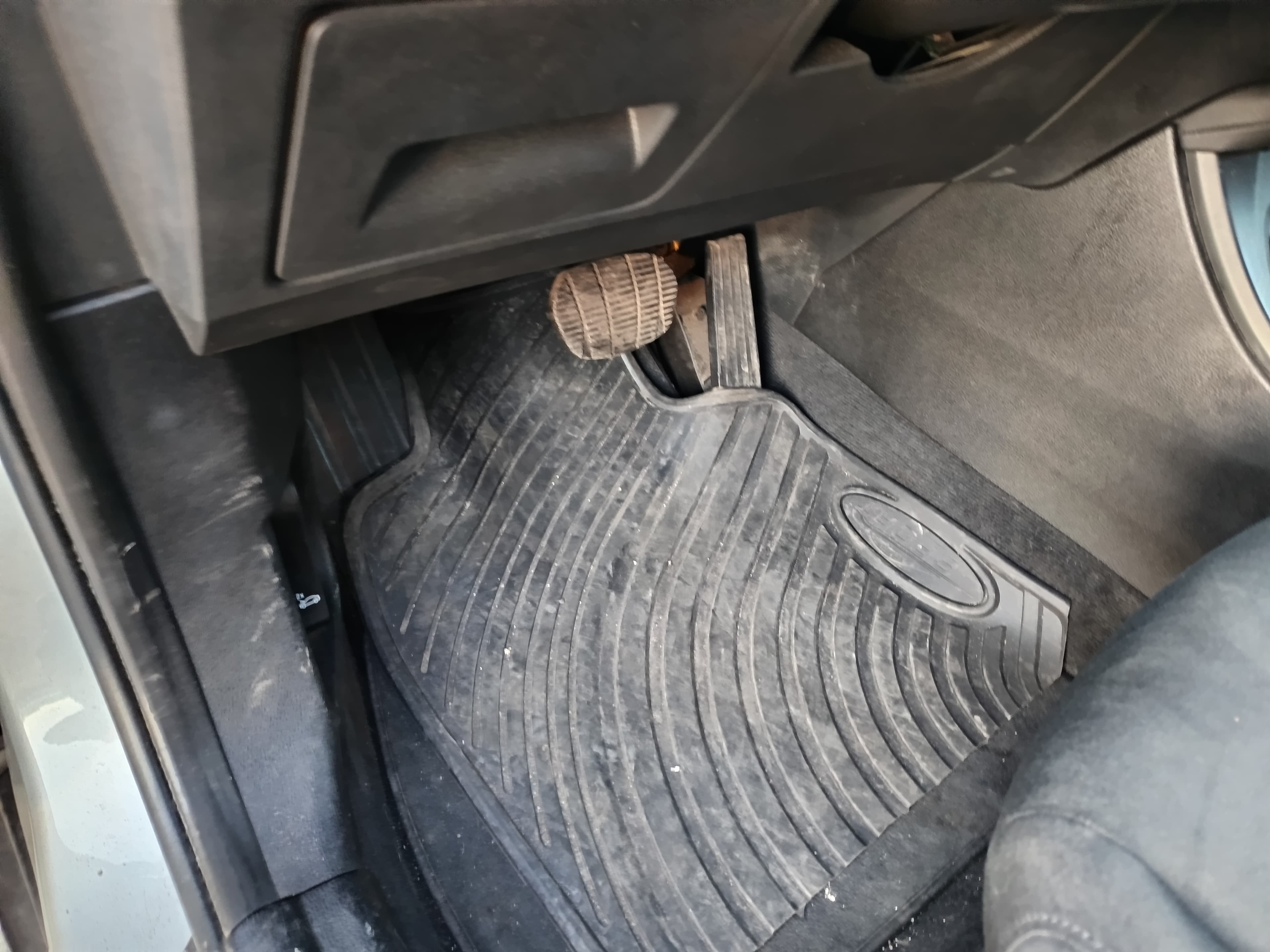 BMW X1 sDrive 16d · Ano 2019 — image 34