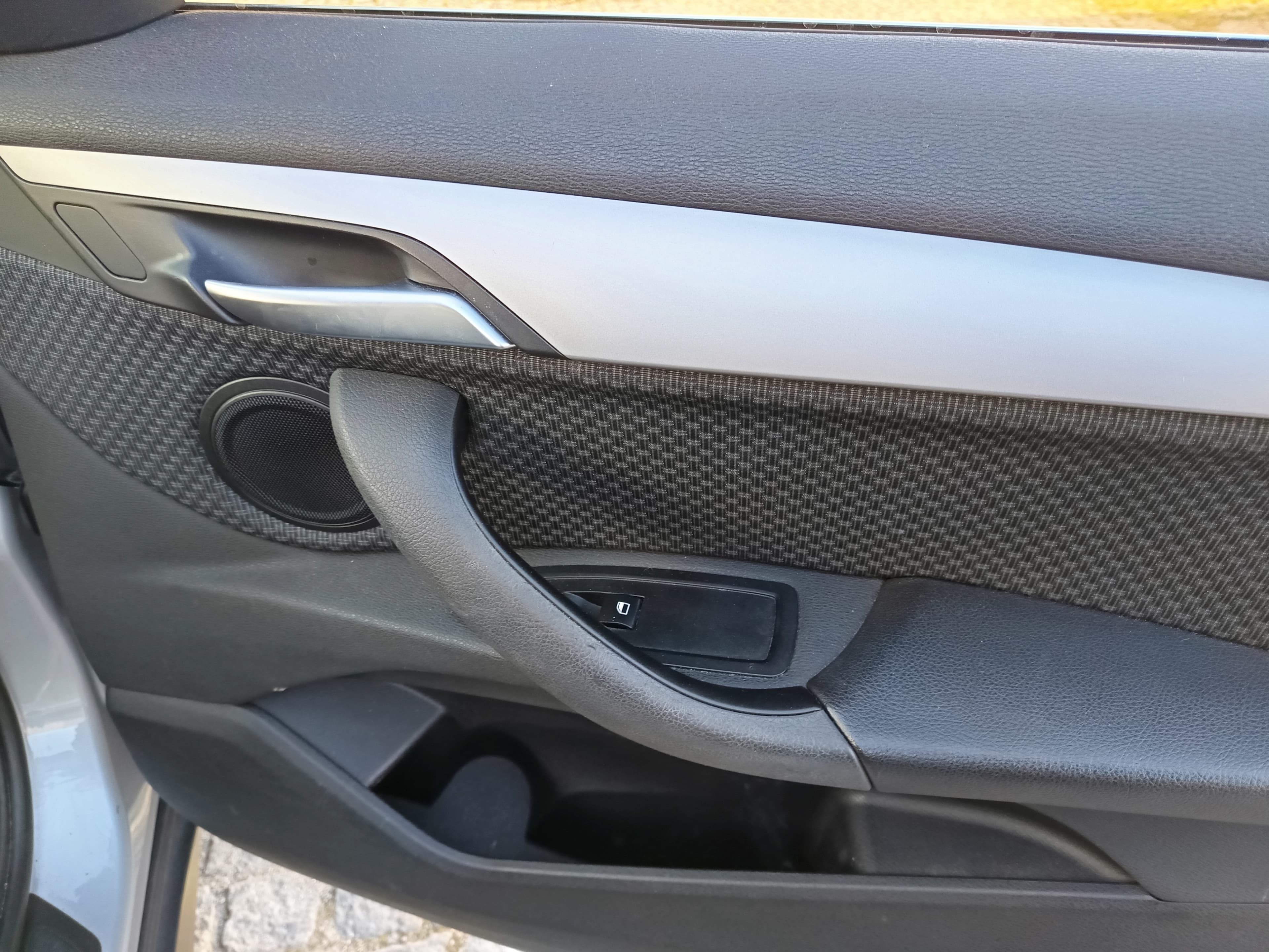 BMW X1 sDrive 16d · Ano 2019 — image 25