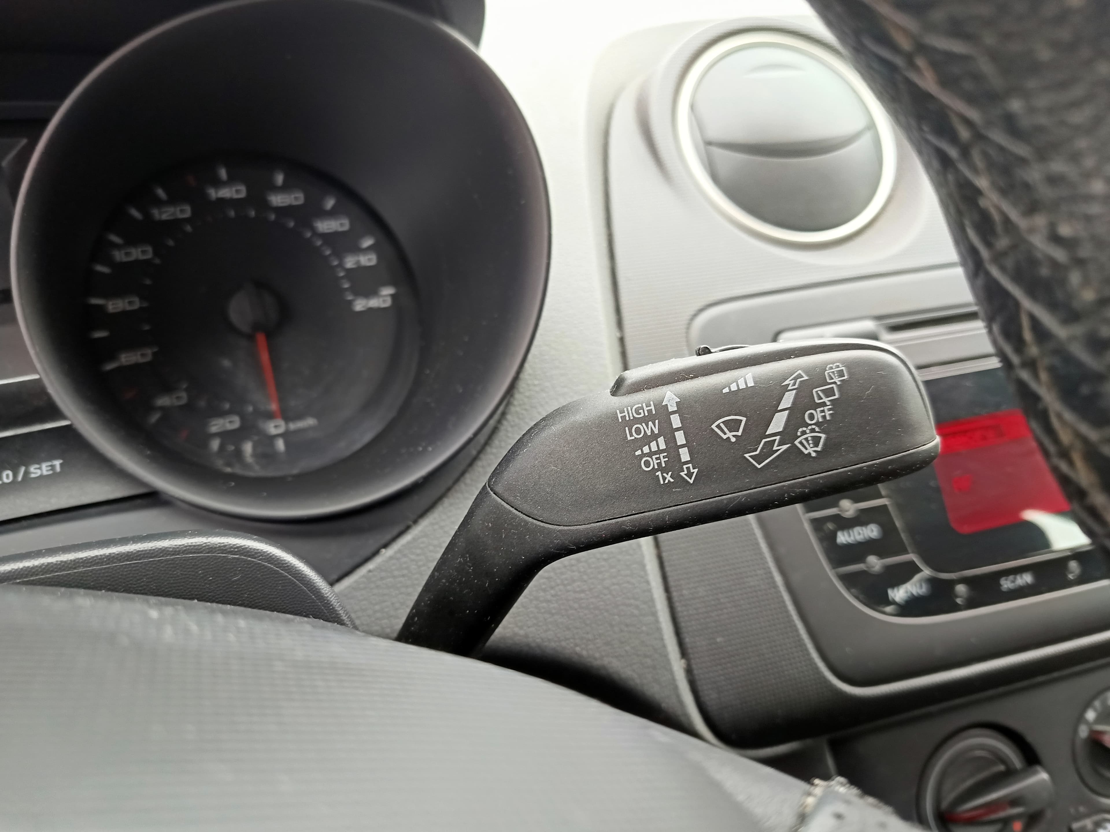 Seat Ibiza · Ano 2011 — image 39
