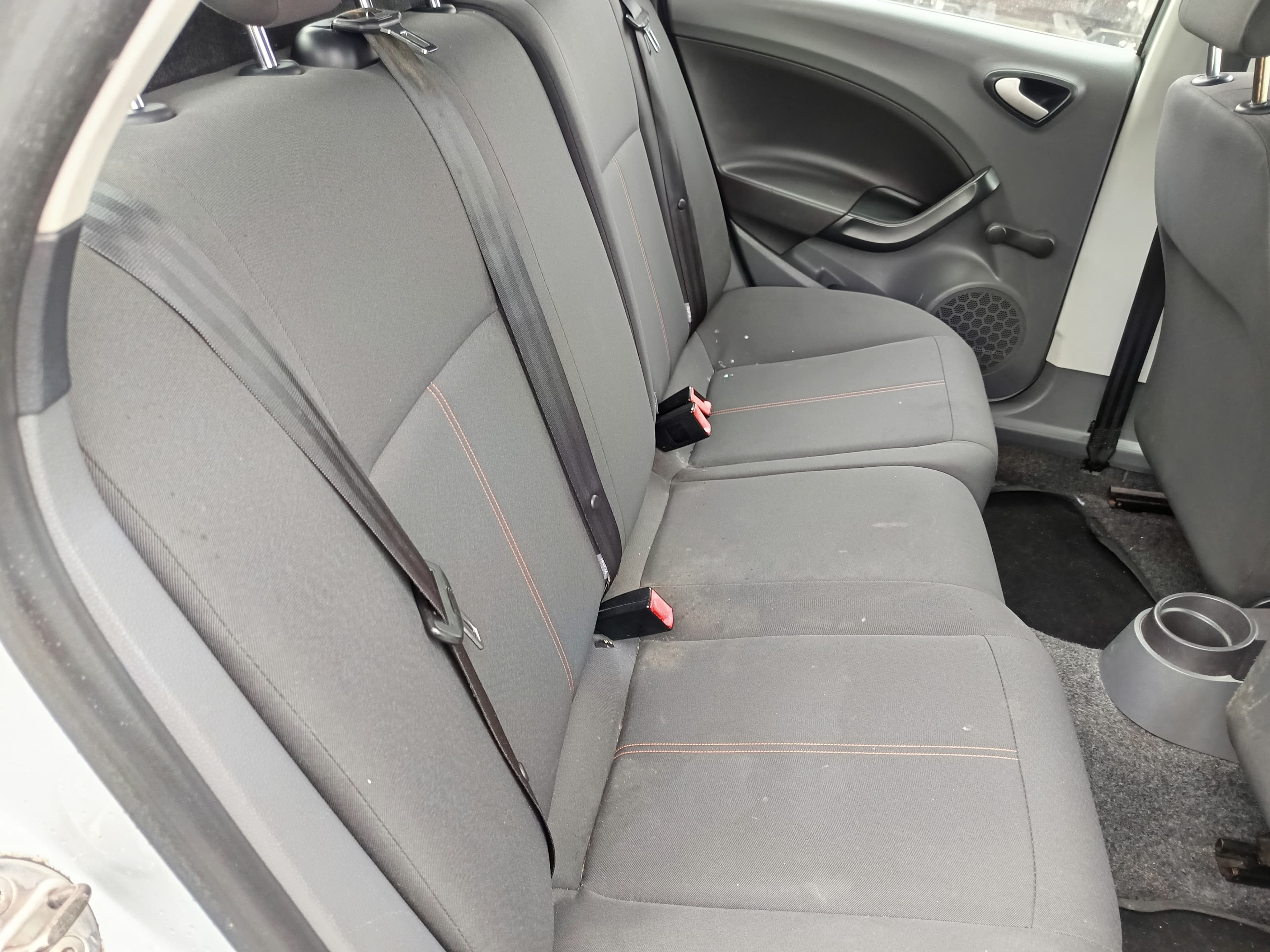 Seat Ibiza · Ano 2011 — image 23