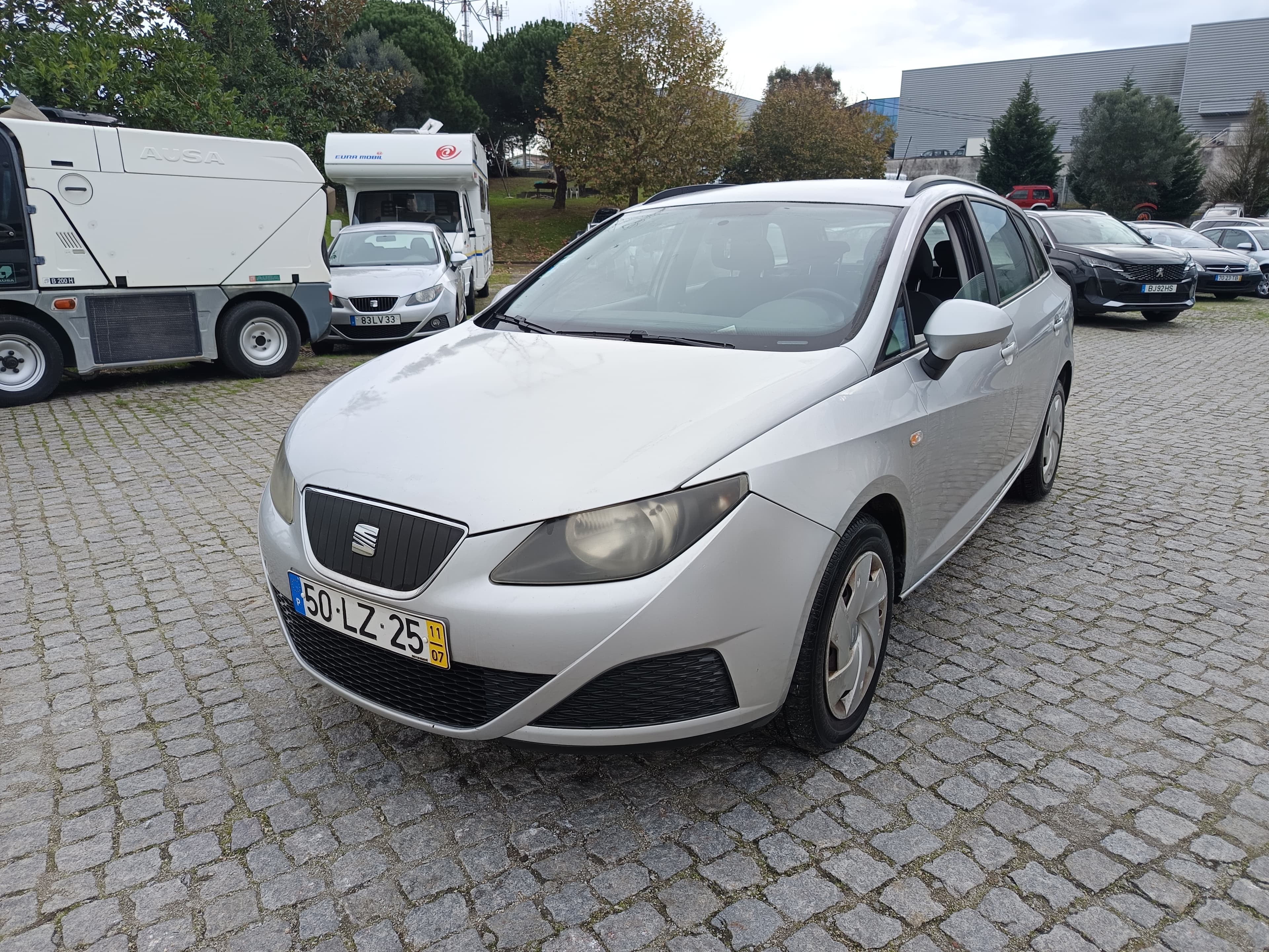 Seat Ibiza · Ano 2011 — image 1