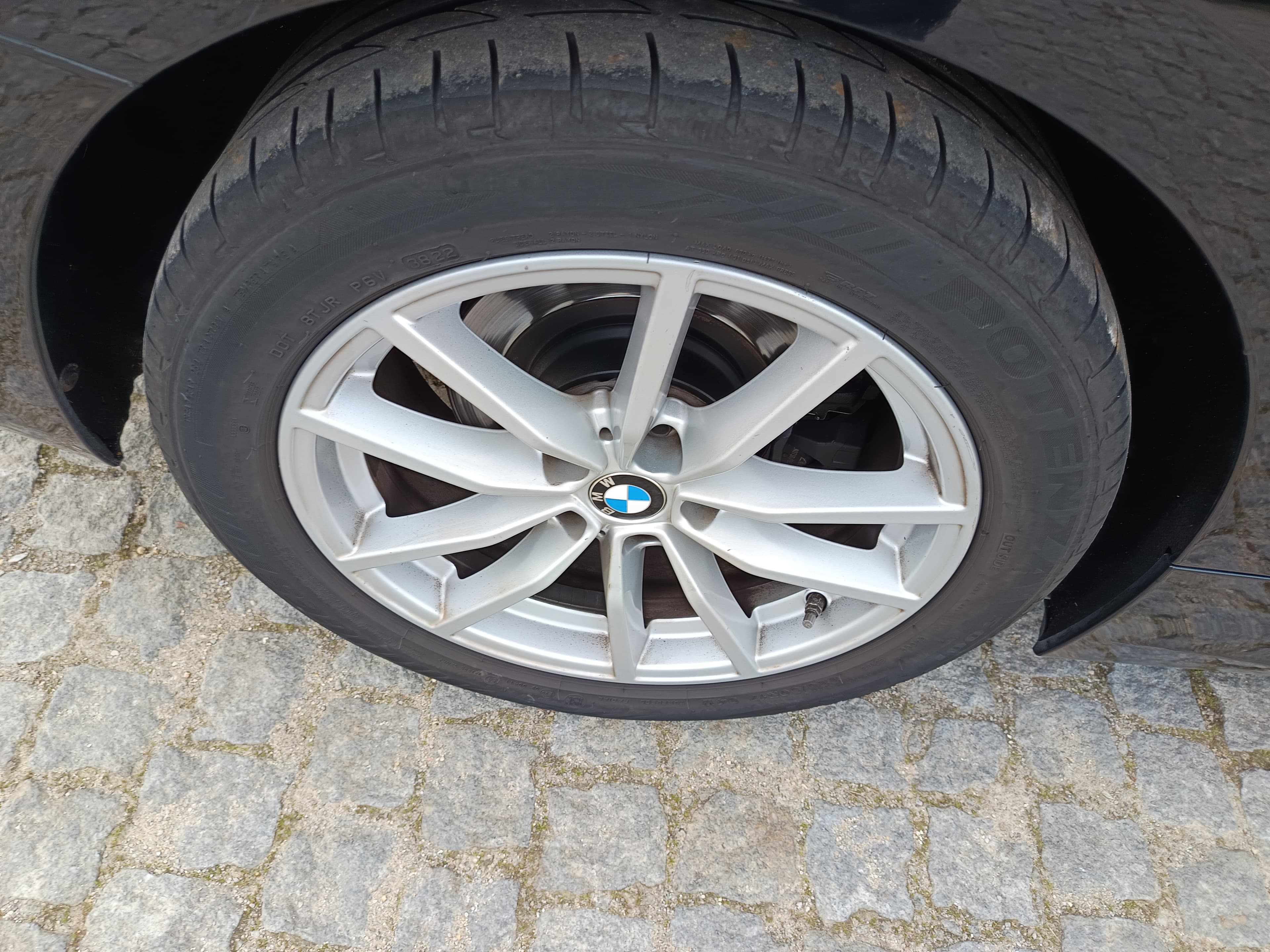 BMW 318D · Ano 2019 — imagen 11