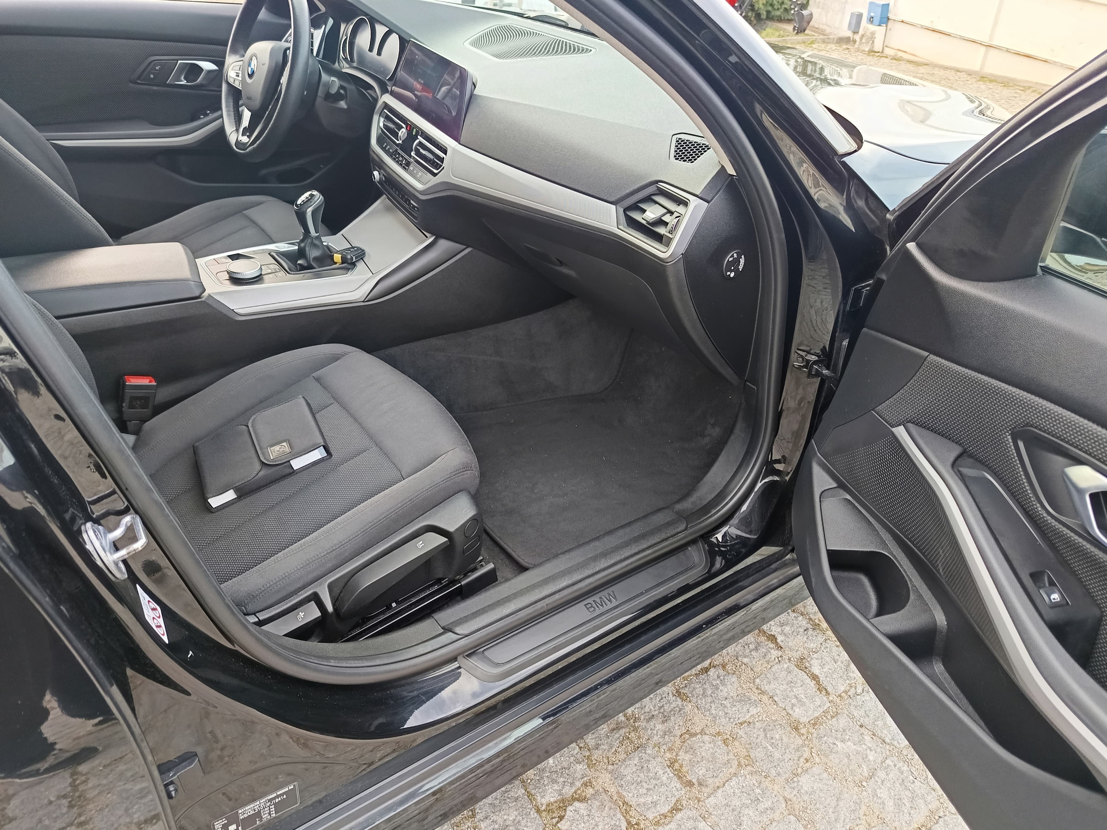 BMW 318D · Ano 2019 — imagen 26