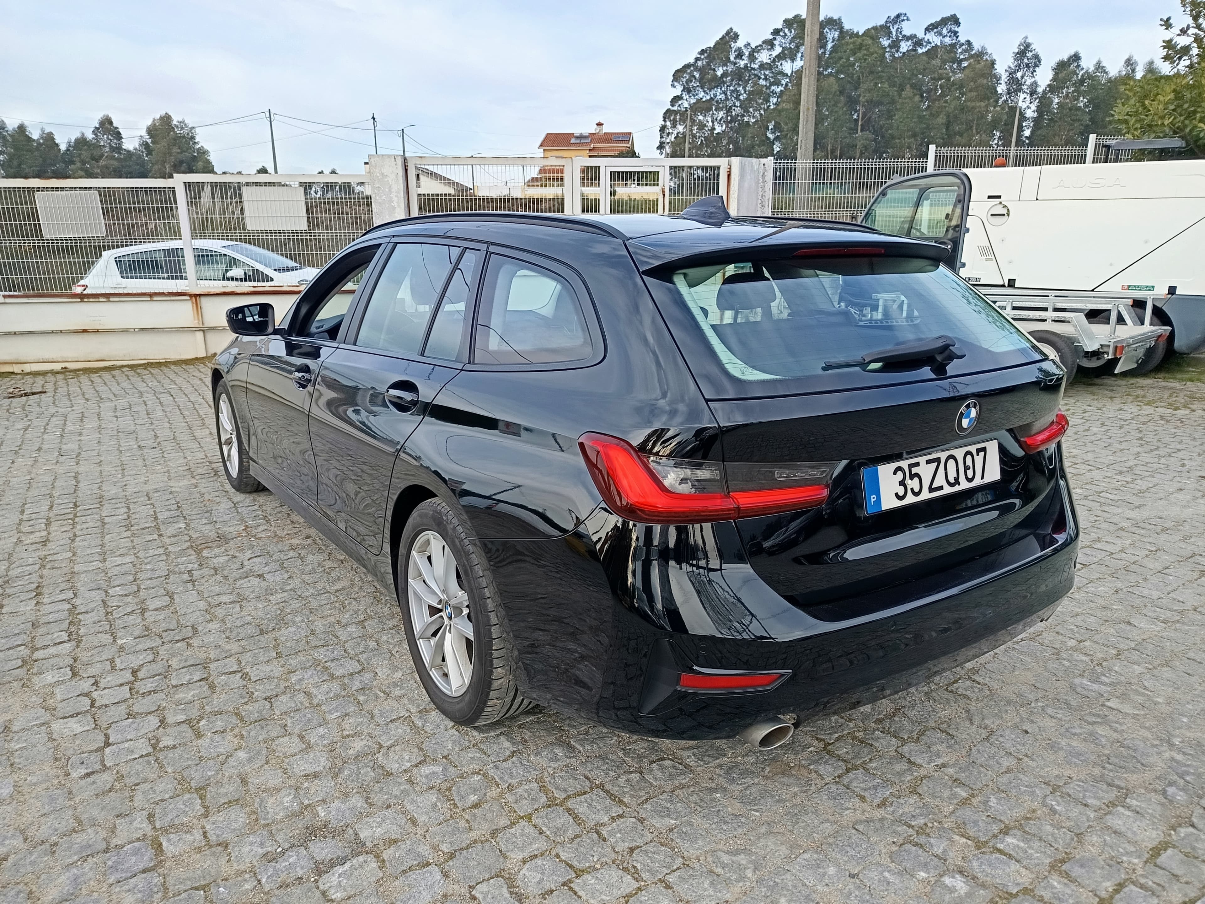 BMW 318D · Ano 2019 — imagen 7
