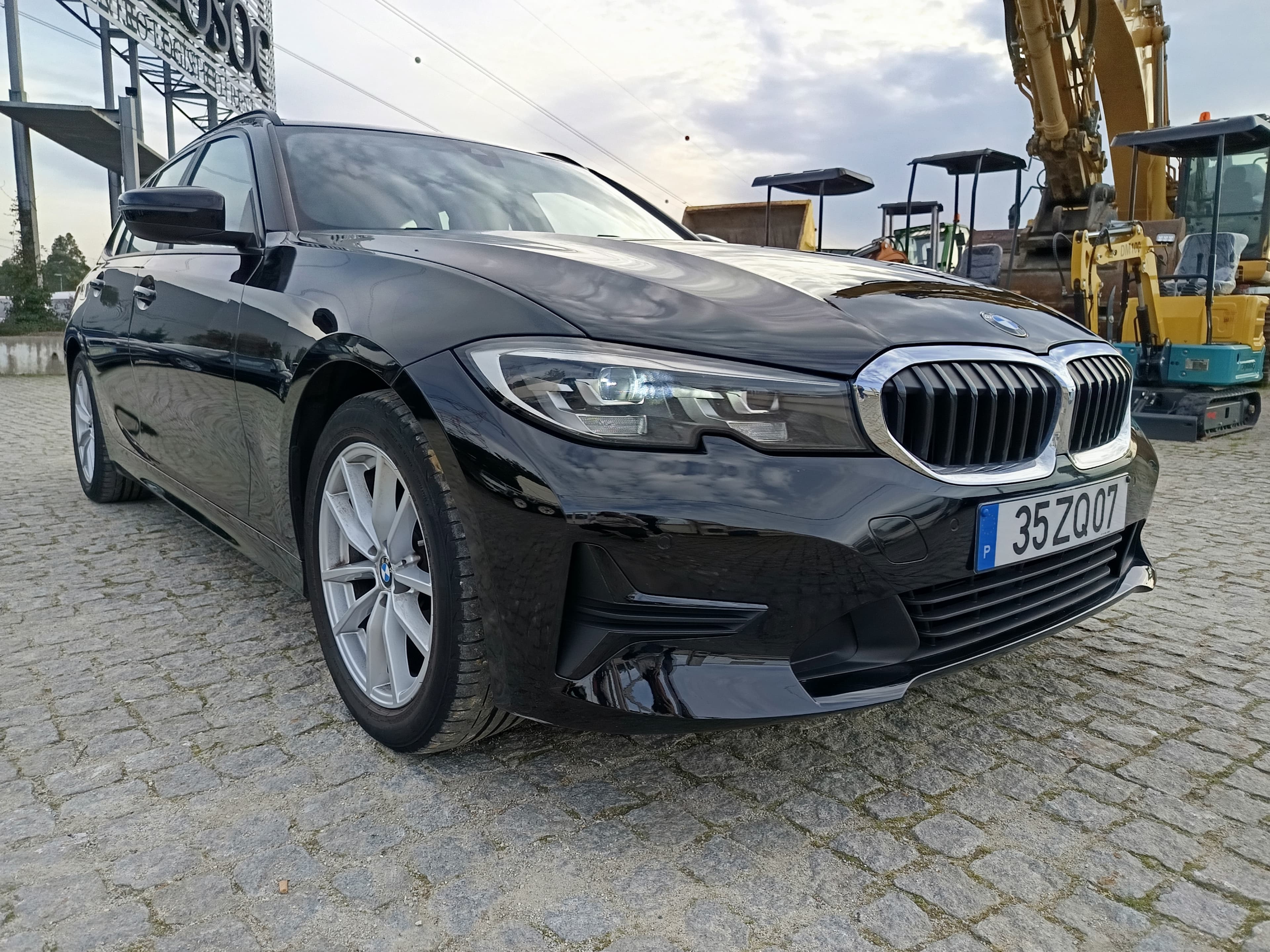 BMW 318D · Ano 2019 — imagen 4