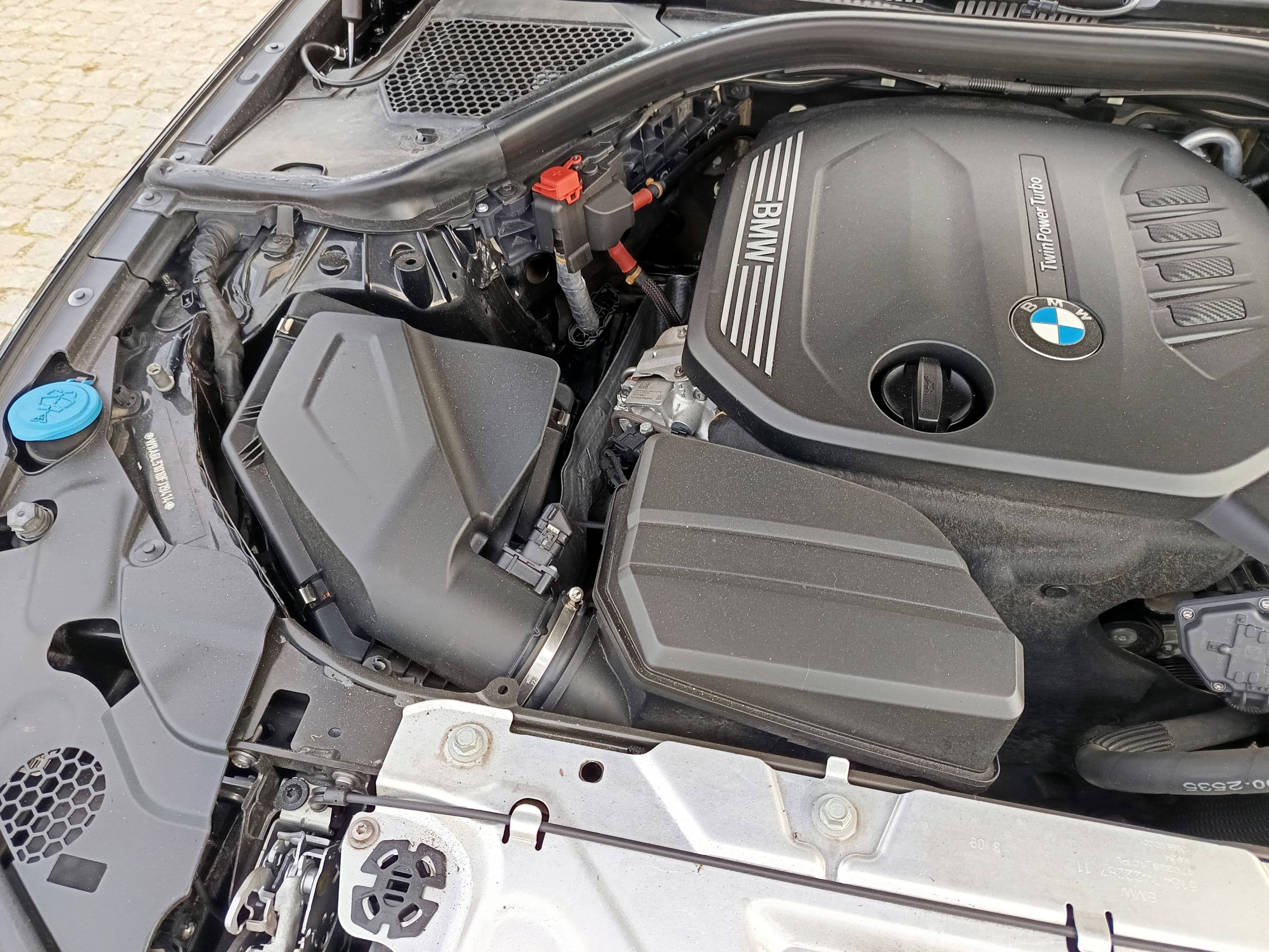 BMW 318D · Ano 2019 — imagen 17