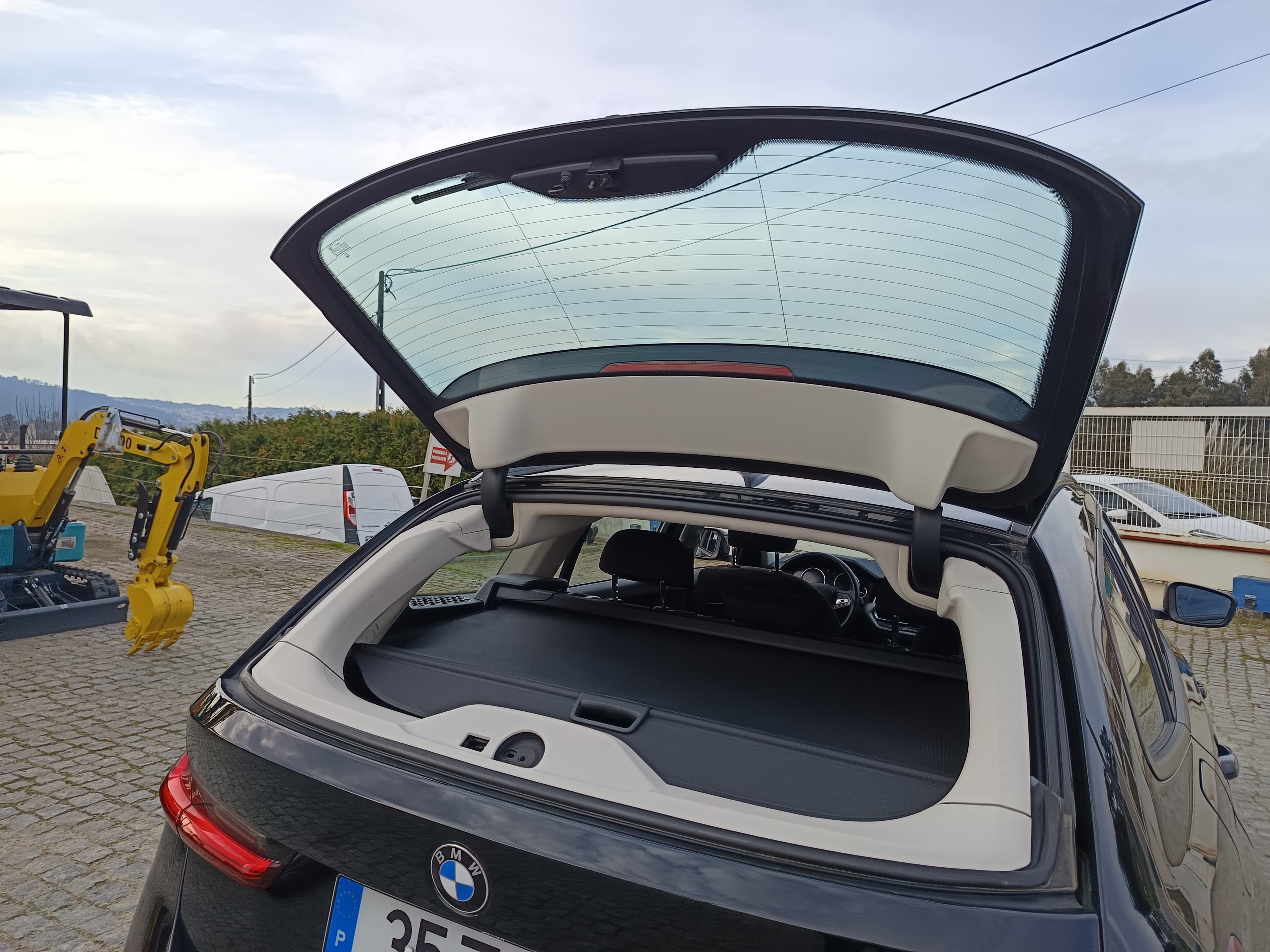 BMW 318D · Ano 2019 — imagen 22