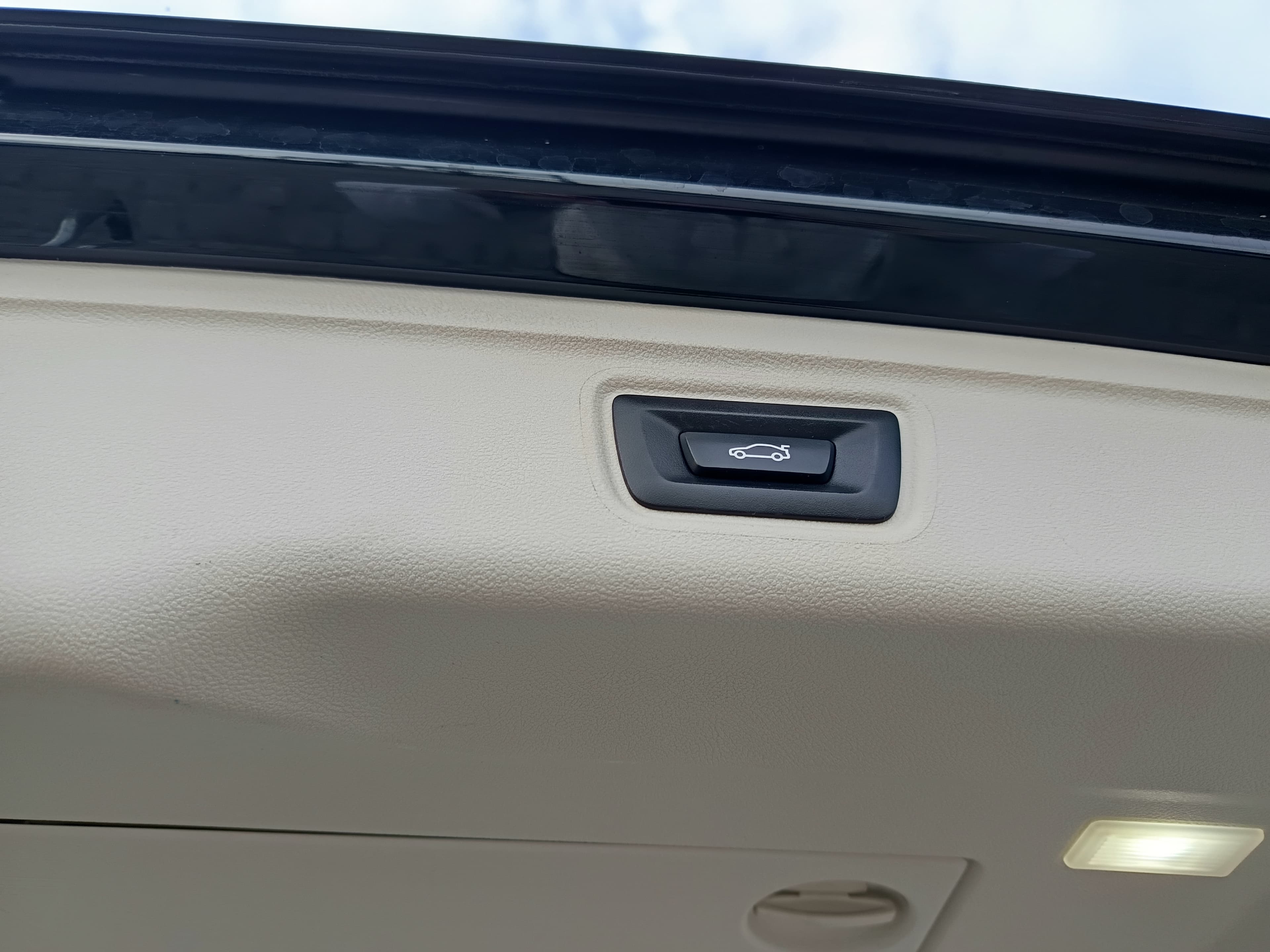 BMW 318D · Ano 2019 — imagen 21
