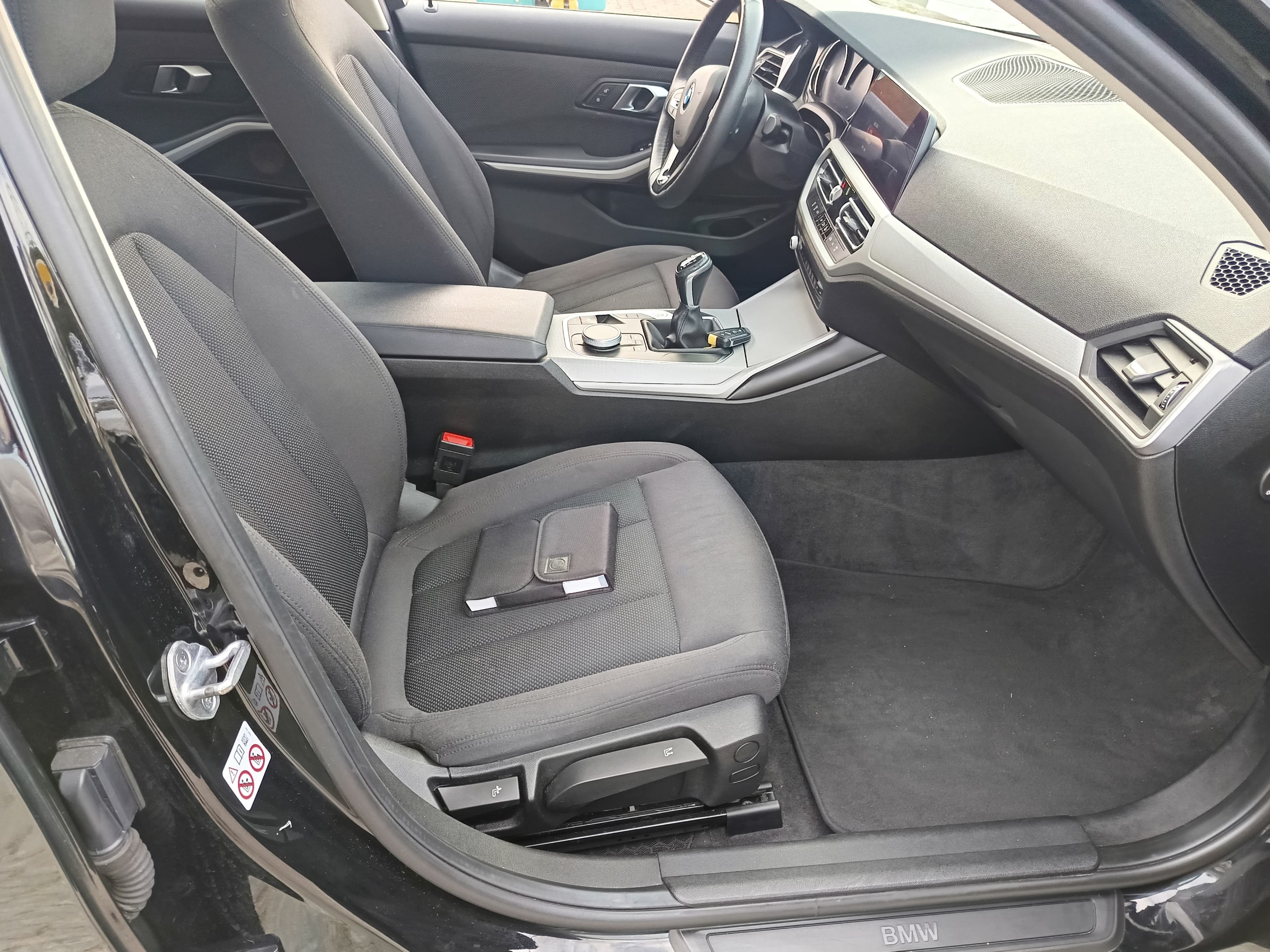 BMW 318D · Ano 2019 — imagen 28