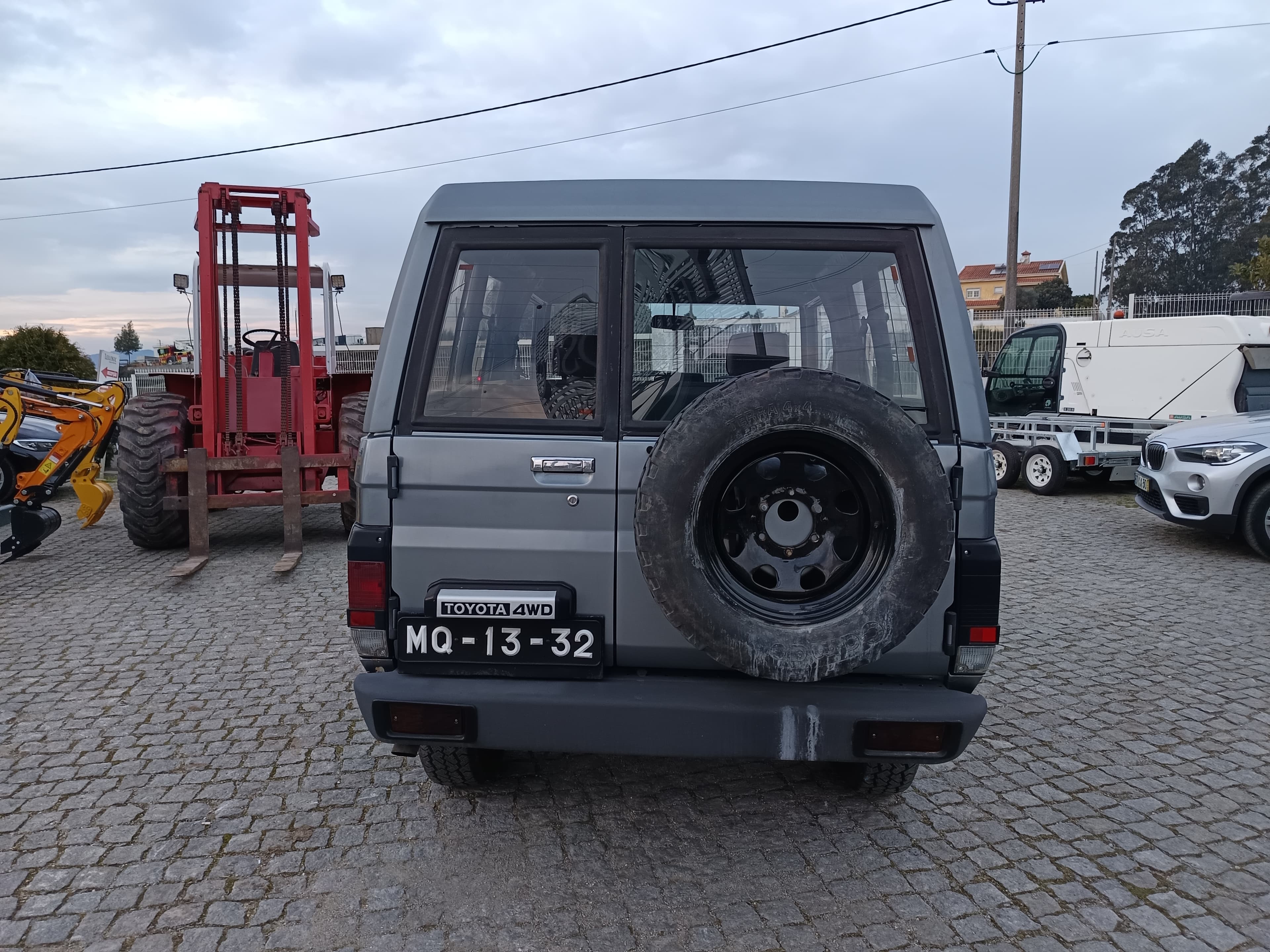Toyota Land Cruiser 250 Turbo Diesel · Ano 1990 — imagen 5