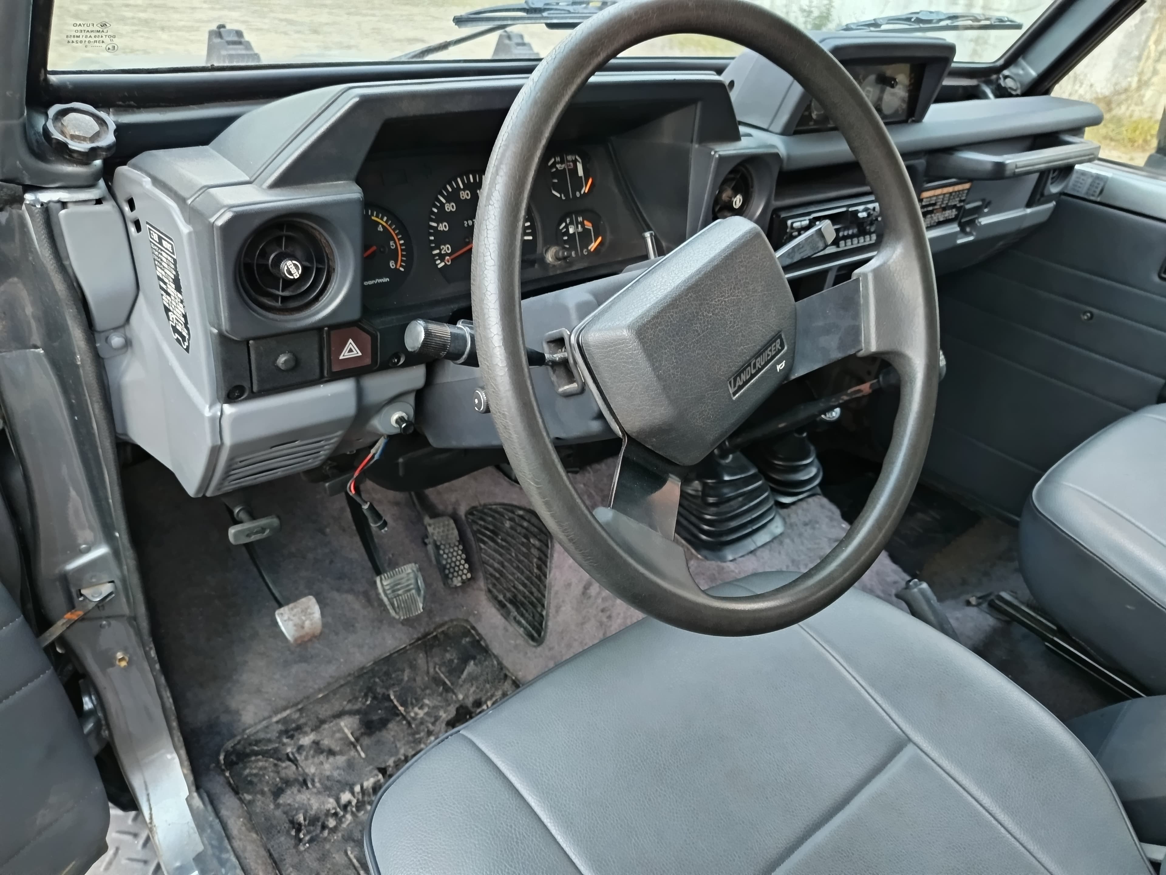 Toyota Land Cruiser 250 Turbo Diesel · Ano 1990 — imagen 23