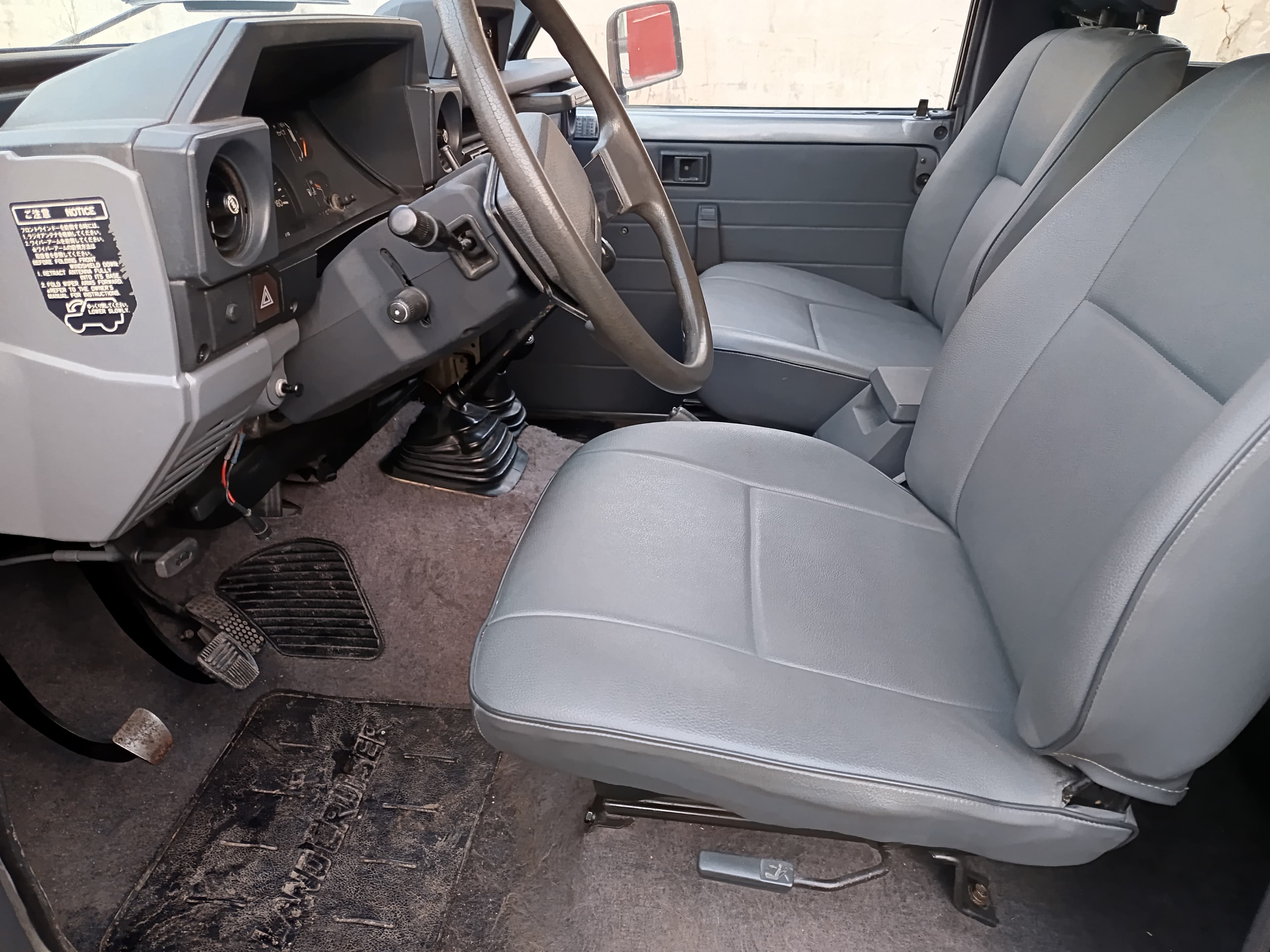Toyota Land Cruiser 250 Turbo Diesel · Ano 1990 — imagen 16