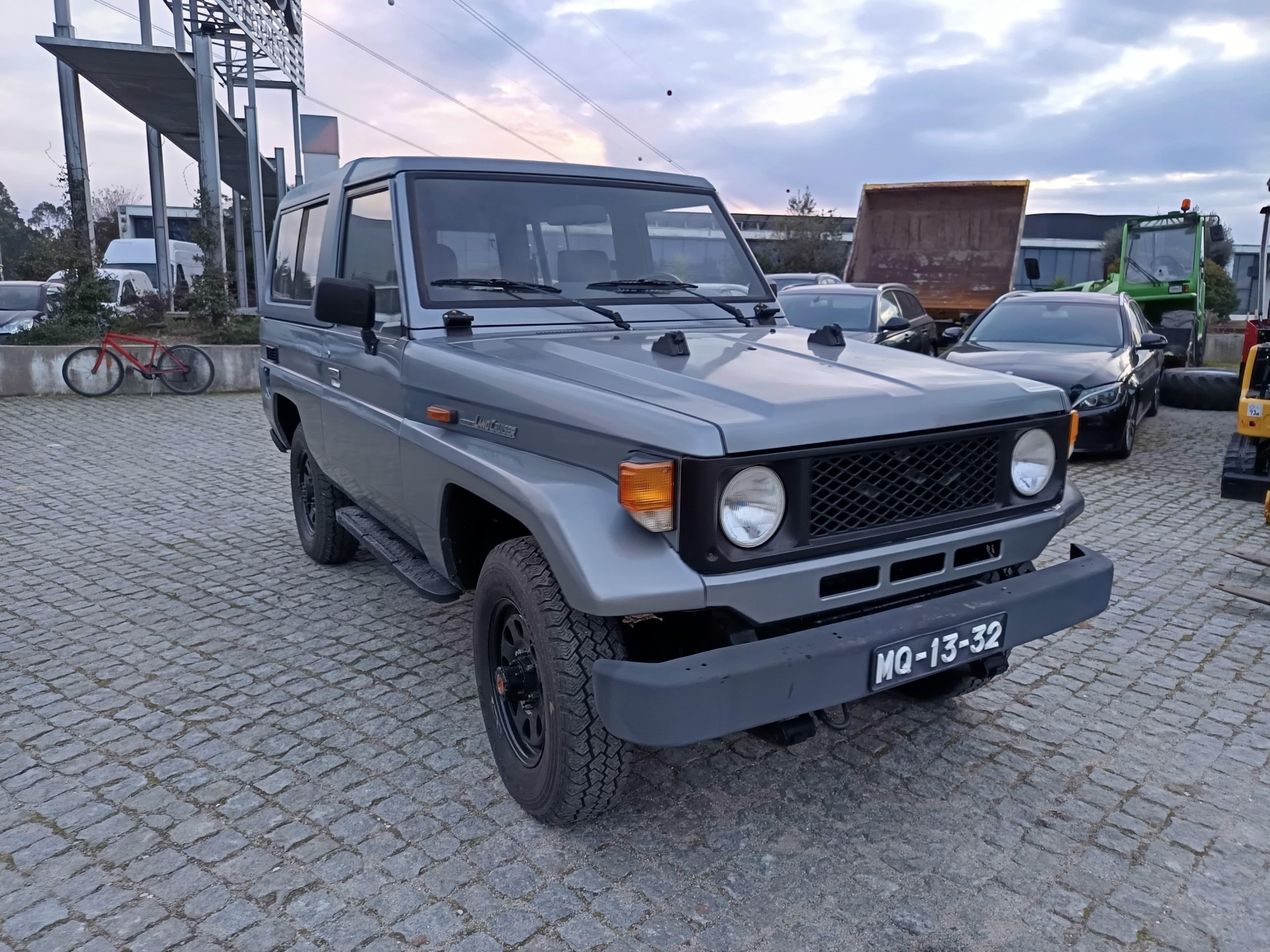 Toyota Land Cruiser 250 Turbo Diesel · Ano 1990 — imagen 1