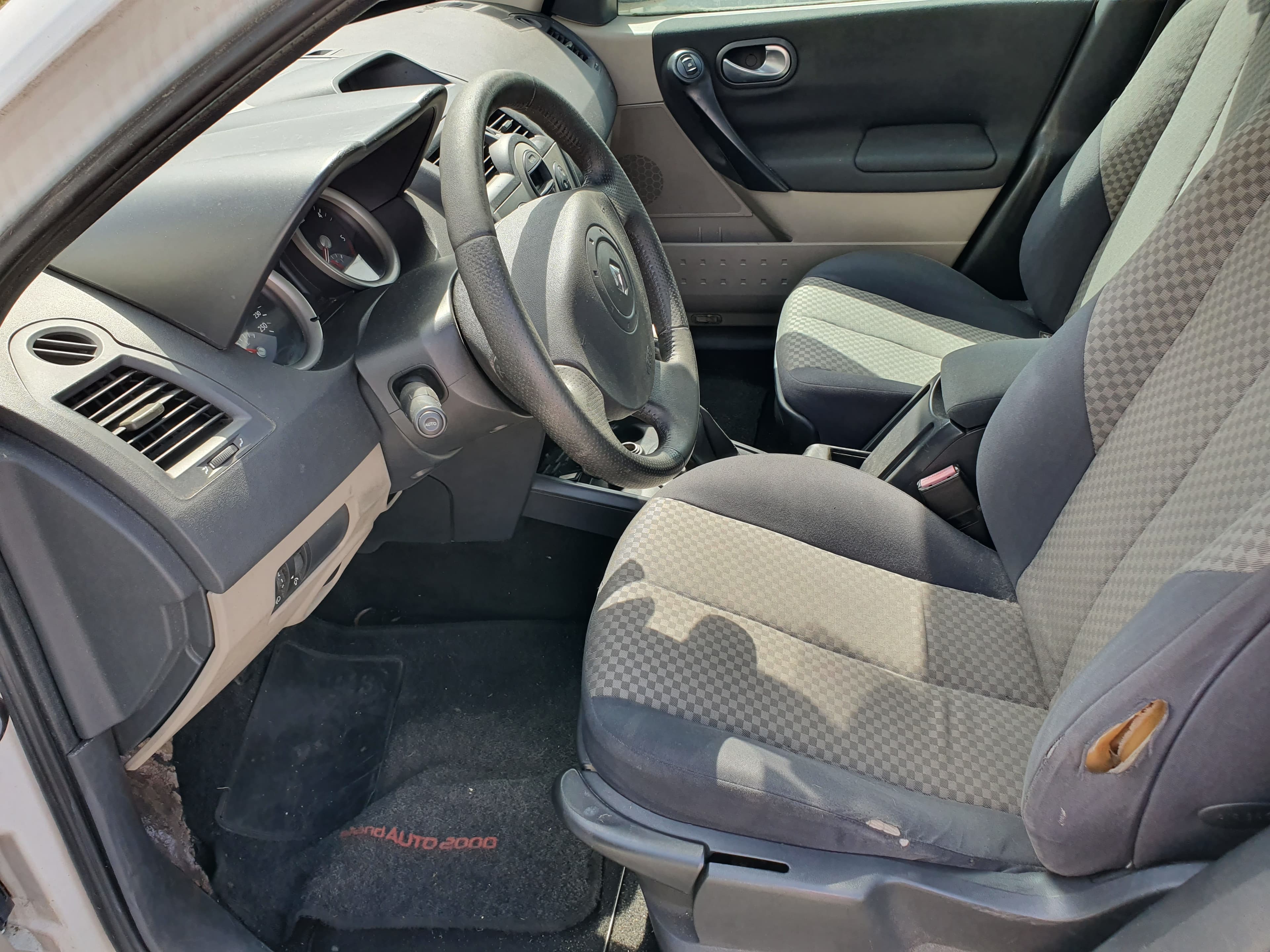 Renault Mégane · Ano 2004 — imagen 27