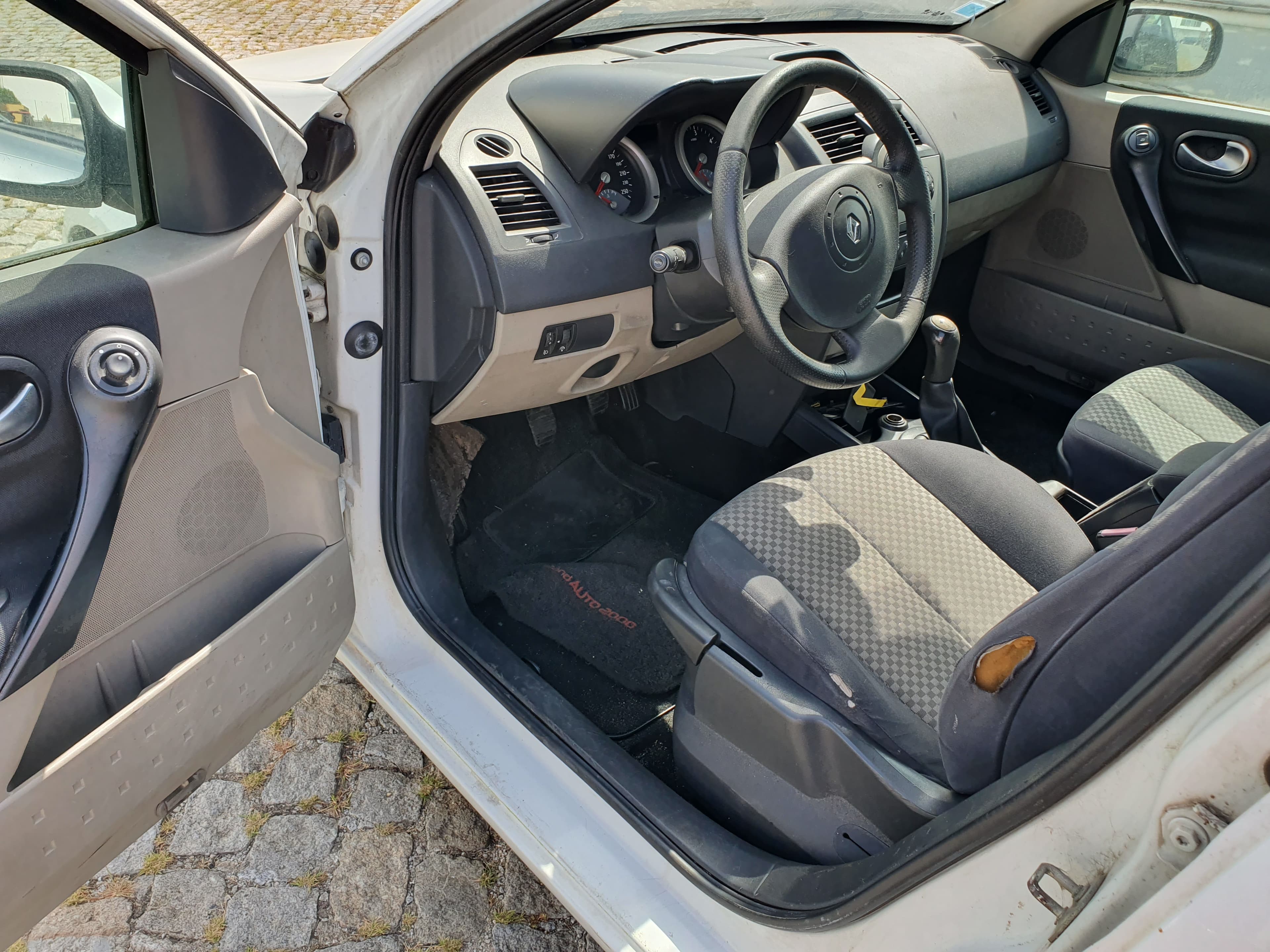Renault Mégane · Ano 2004 — imagen 25