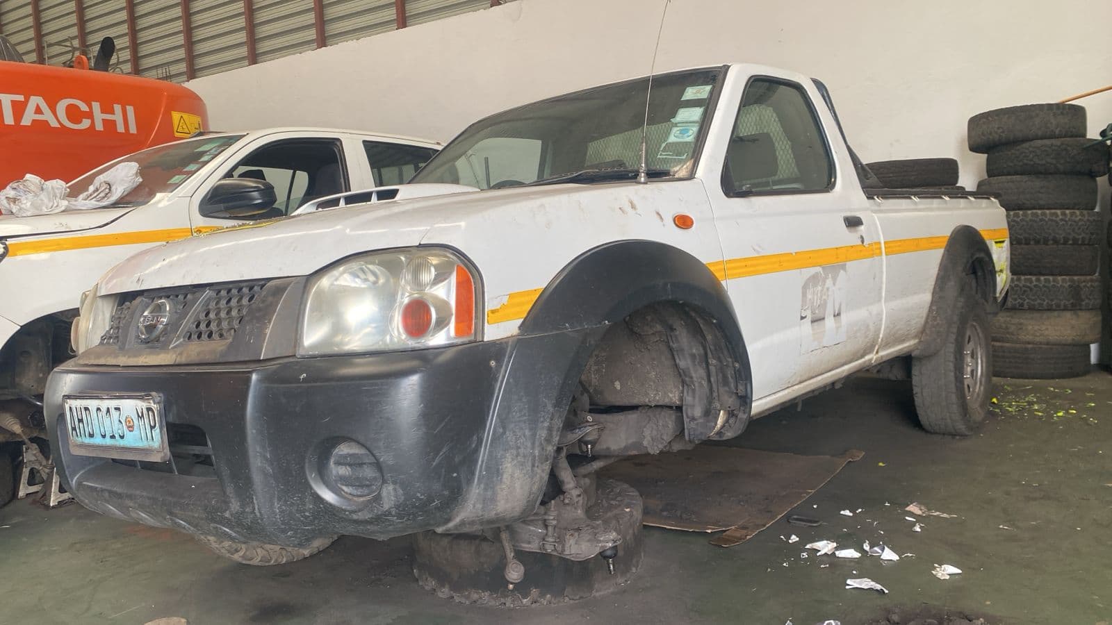 Nissan  Hard body NP300 — image 2