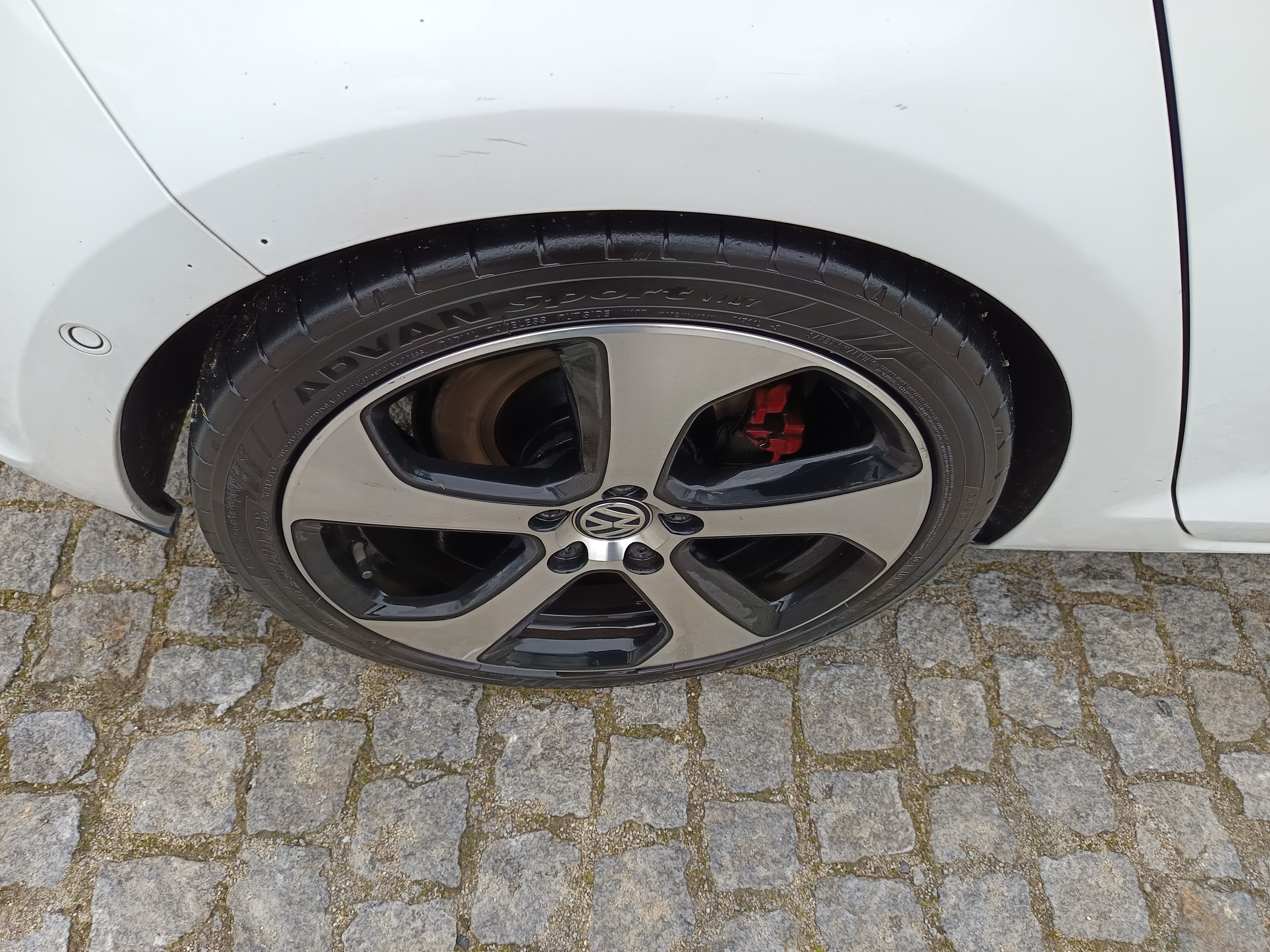 Volkswagen Golf GTI · Ano 2016 — imagen 16
