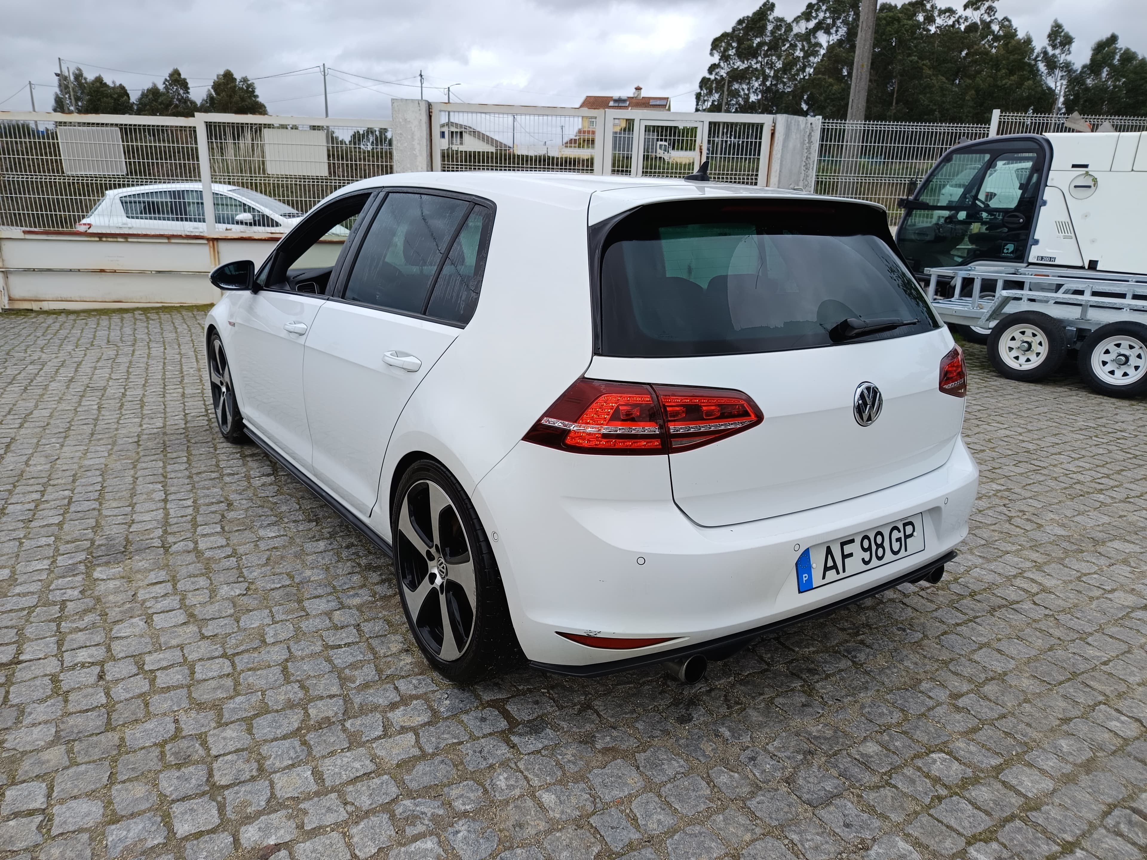Volkswagen Golf GTI · Ano 2016 — imagen 7