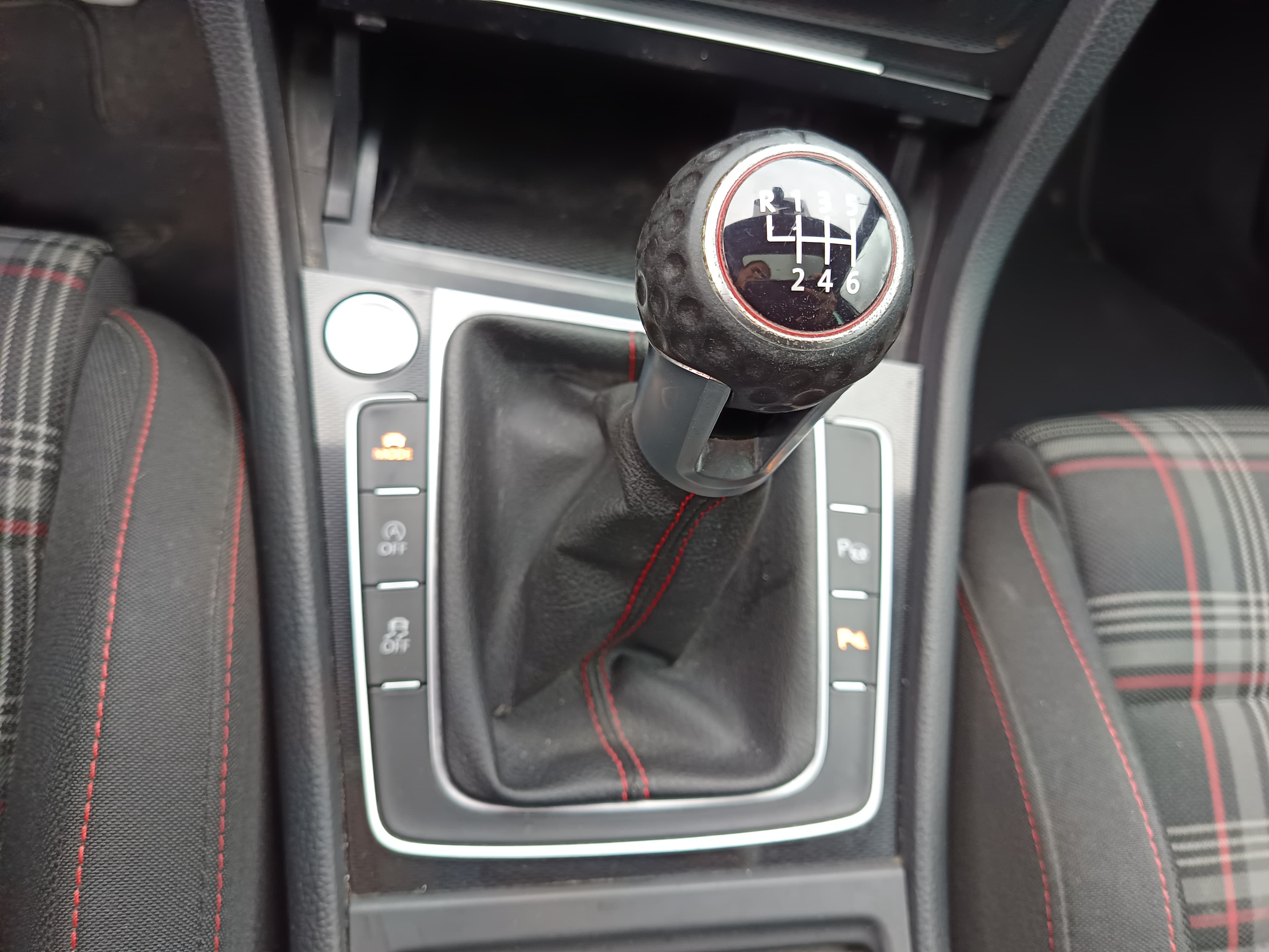 Volkswagen Golf GTI · Ano 2016 — imagen 39