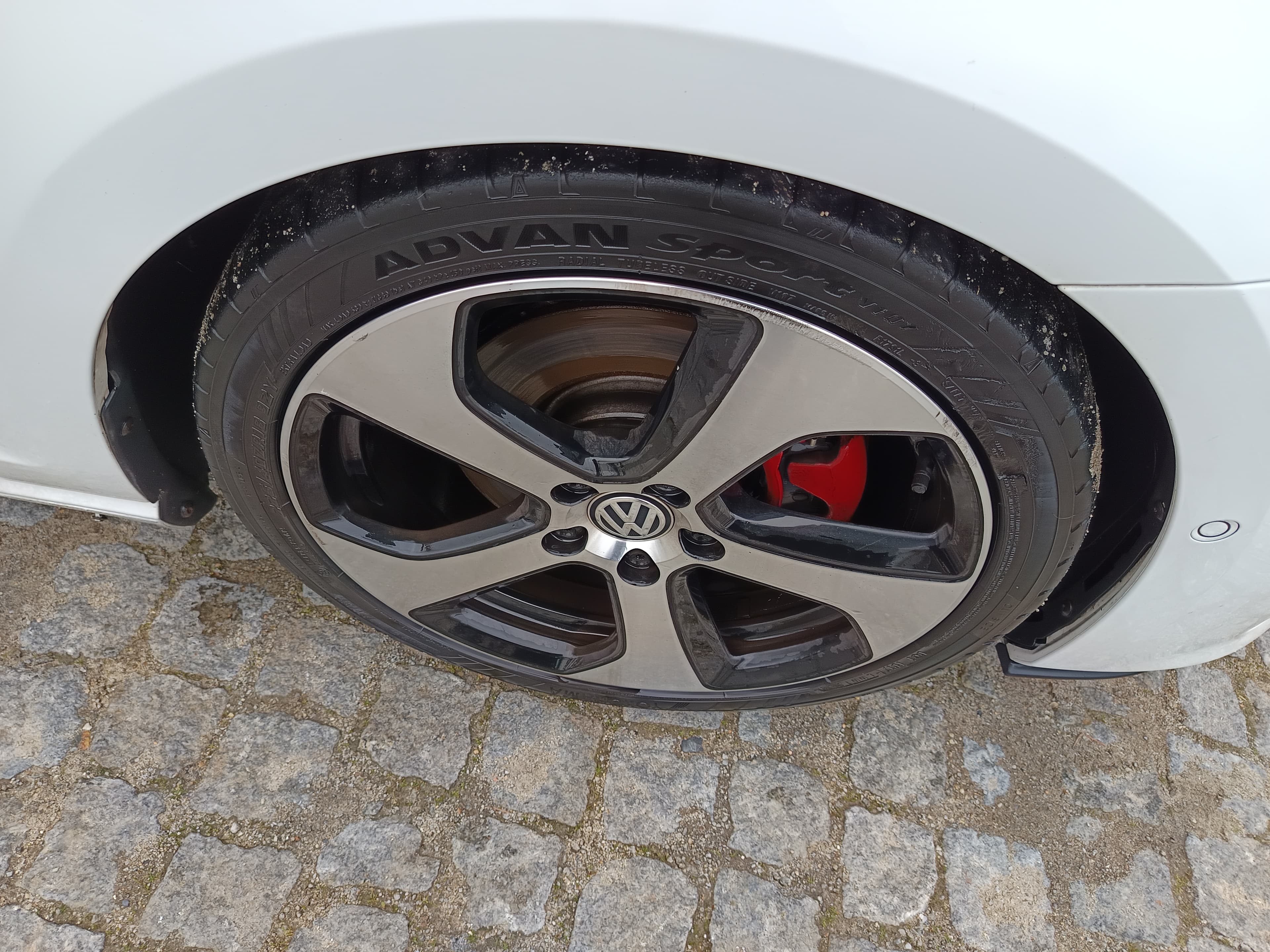 Volkswagen Golf GTI · Ano 2016 — imagen 12