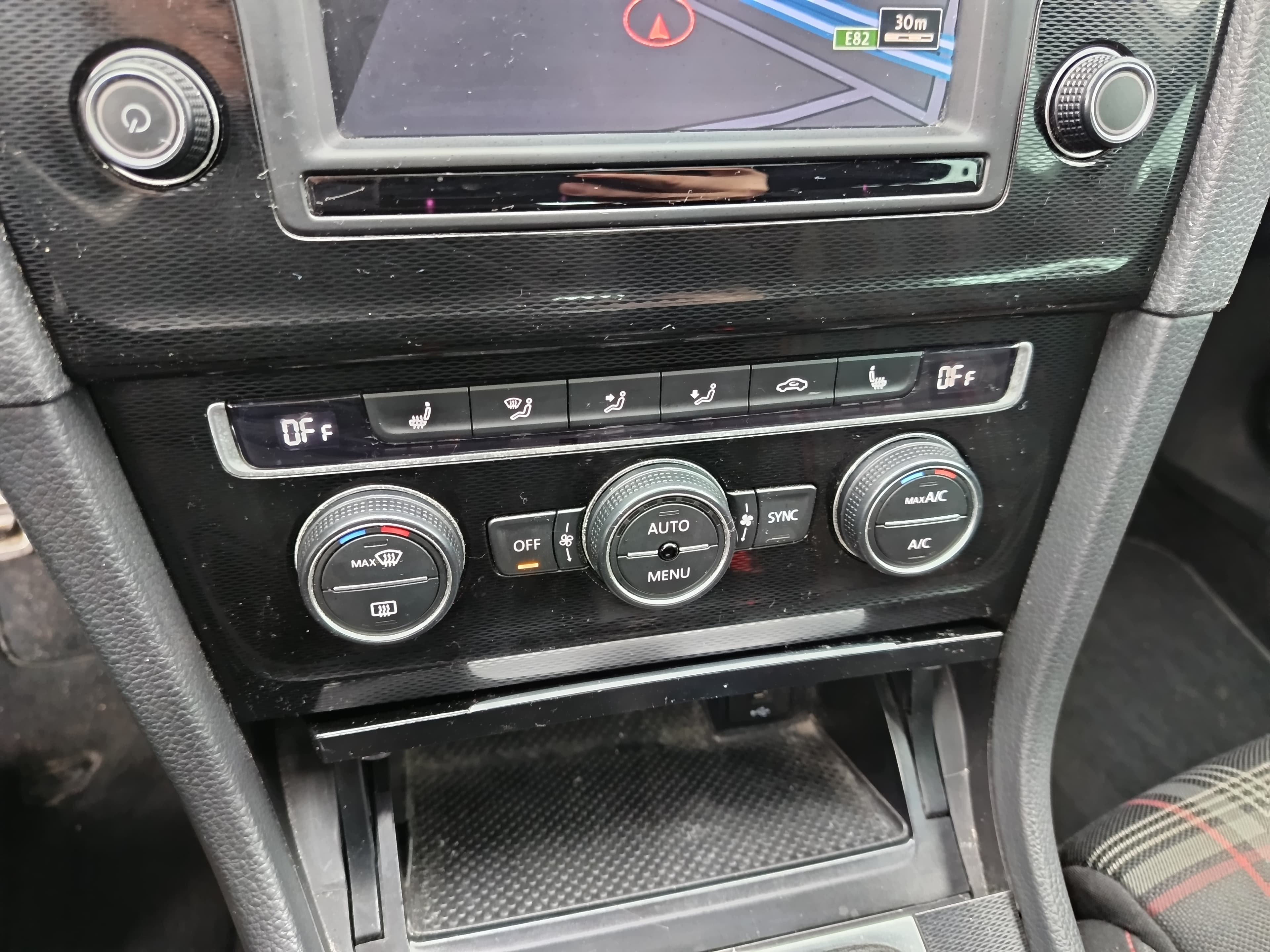 Volkswagen Golf GTI · Ano 2016 — imagen 38
