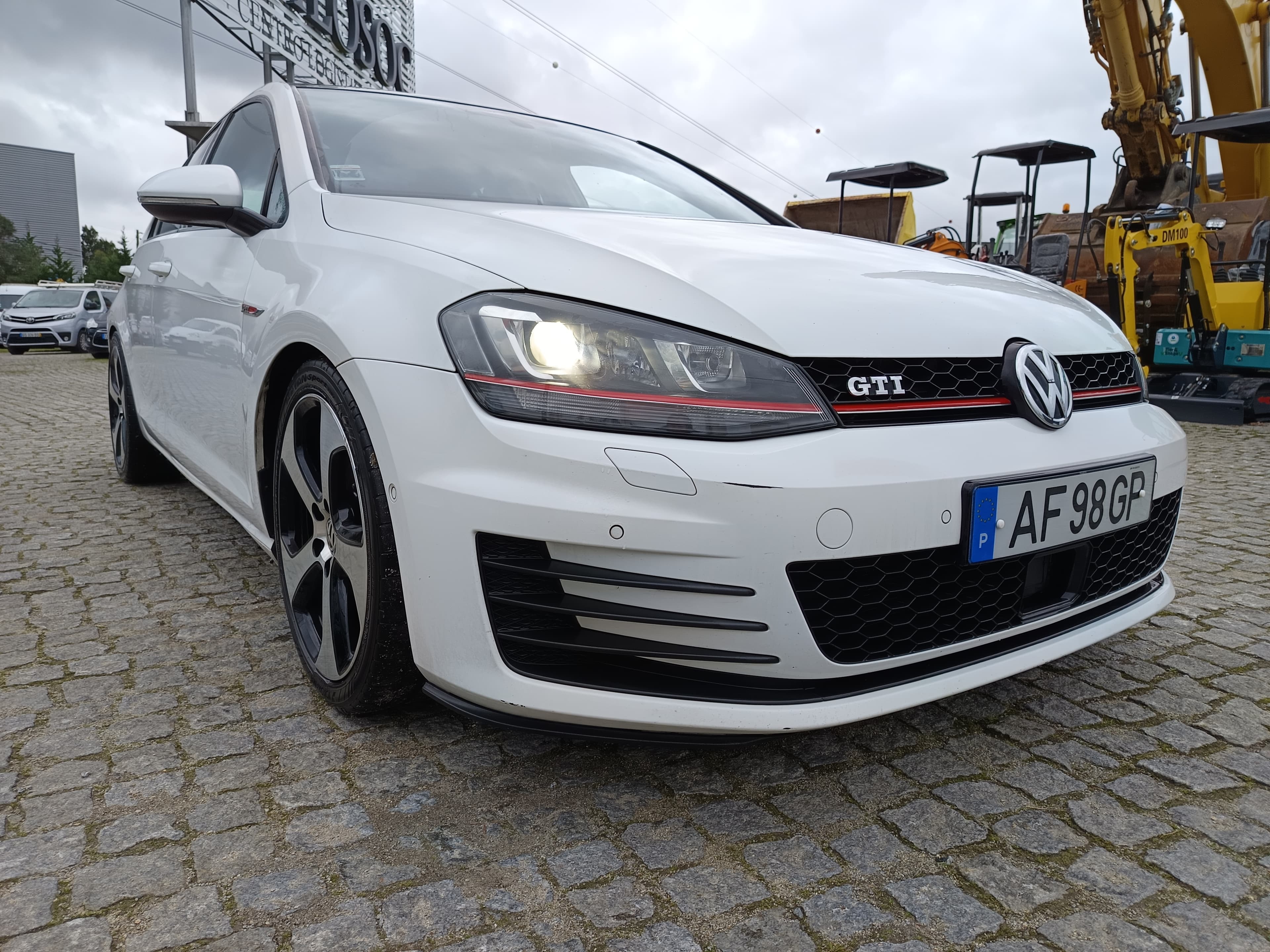Volkswagen Golf GTI · Ano 2016 — imagen 4
