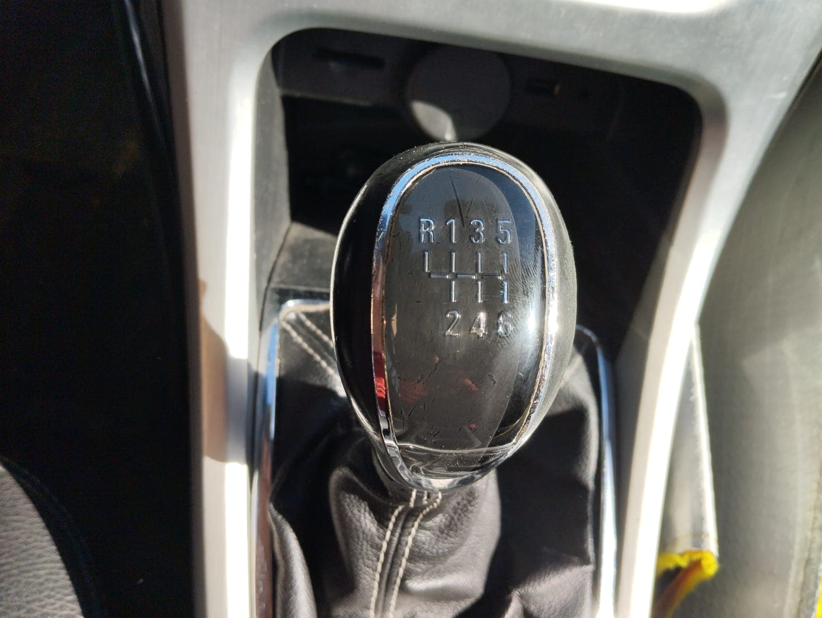 Opel Astra · Ano 2012 — imagen 18