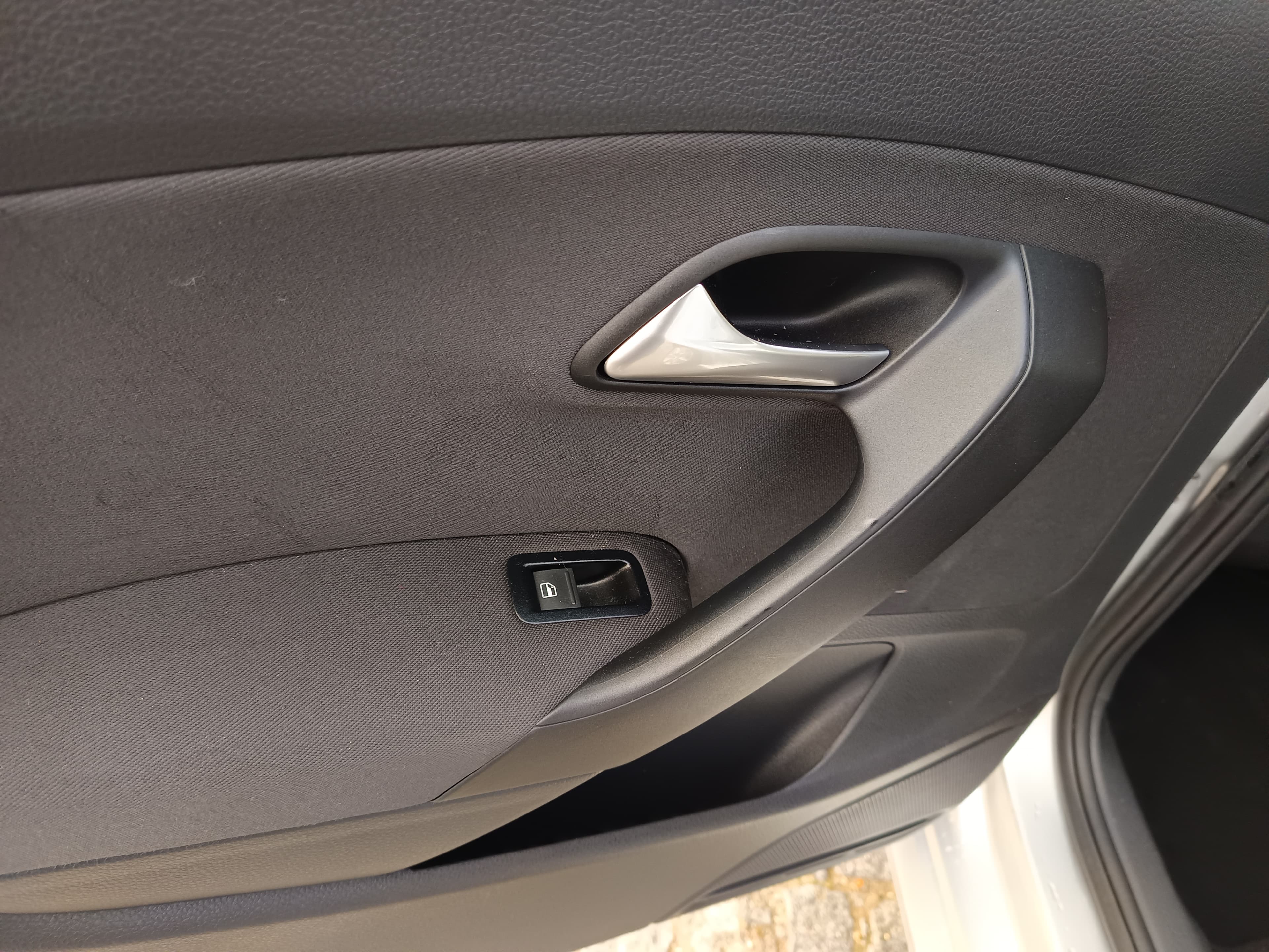 Volkswagen Polo · Ano 2014 — imagen 33