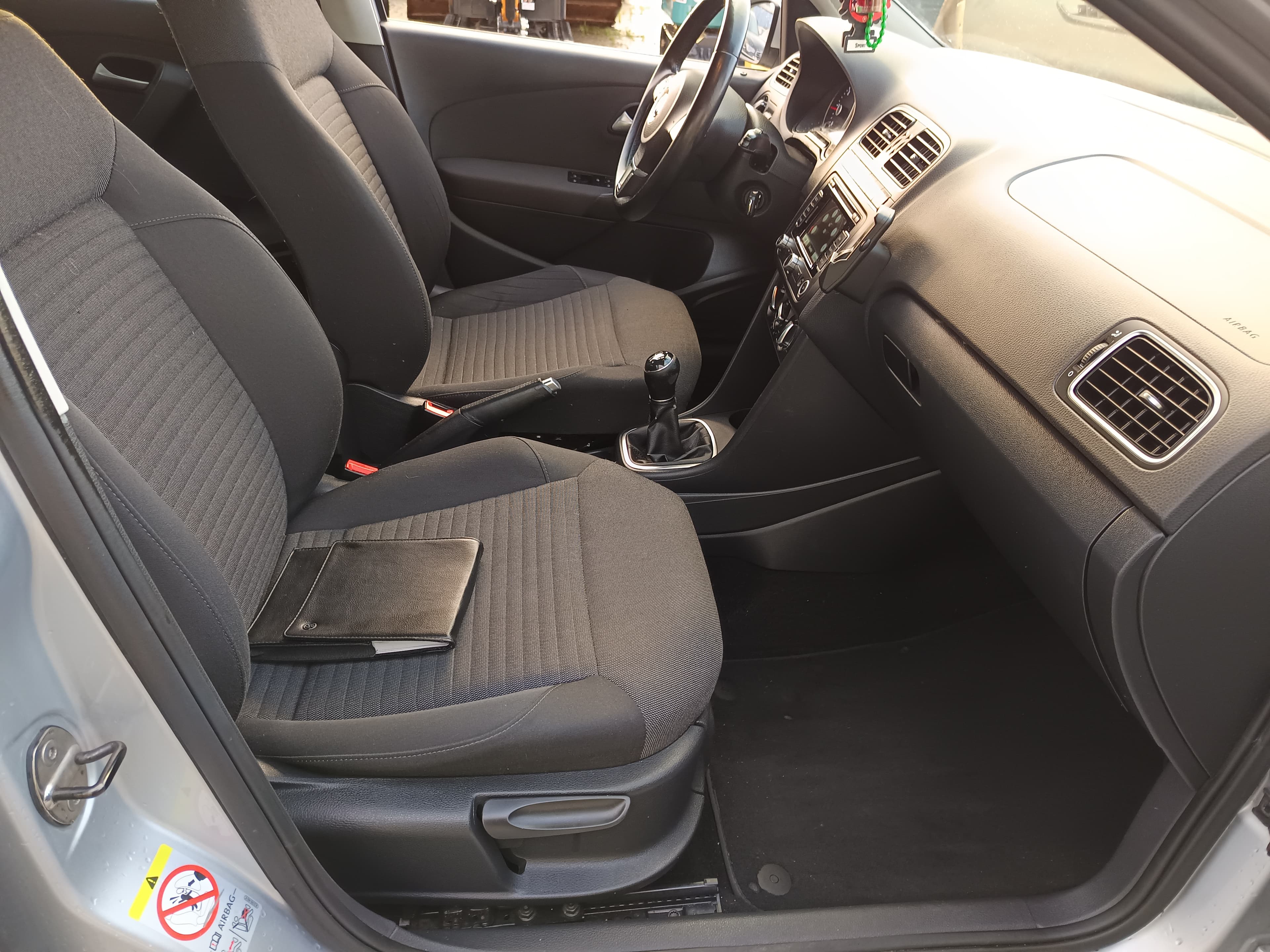 Volkswagen Polo · Ano 2014 — imagen 31