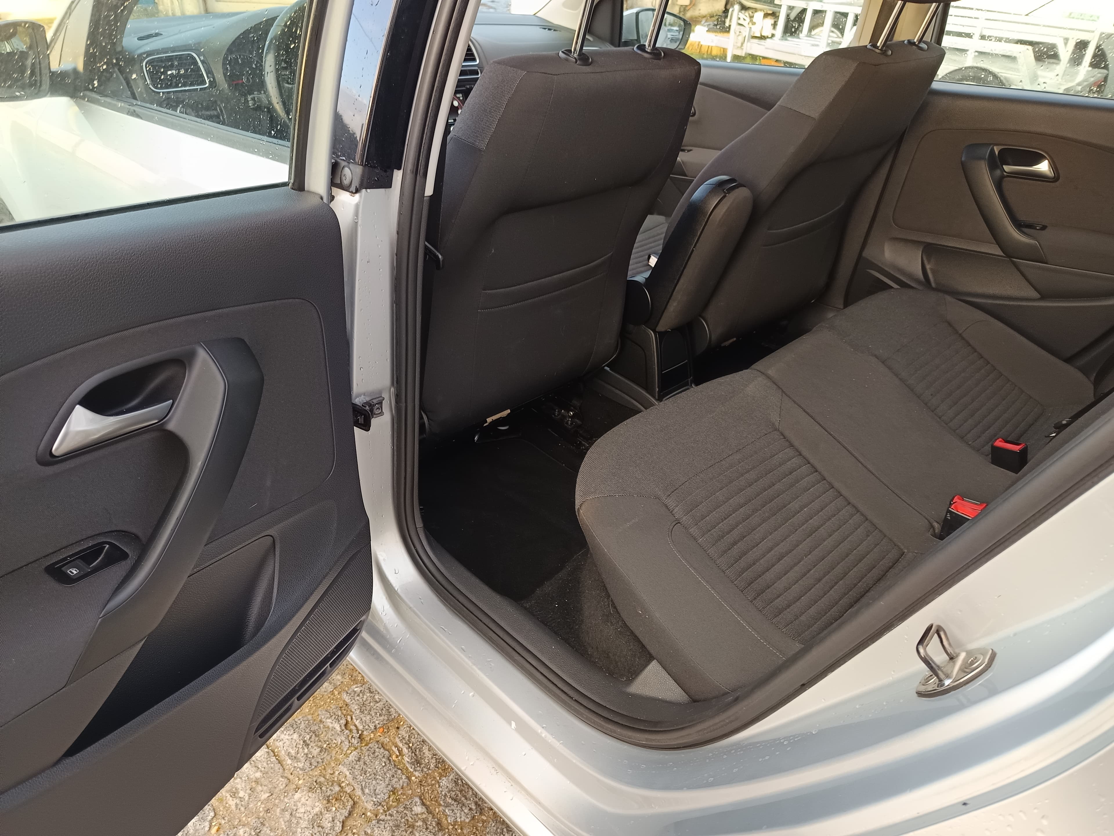 Volkswagen Polo · Ano 2014 — imagen 32