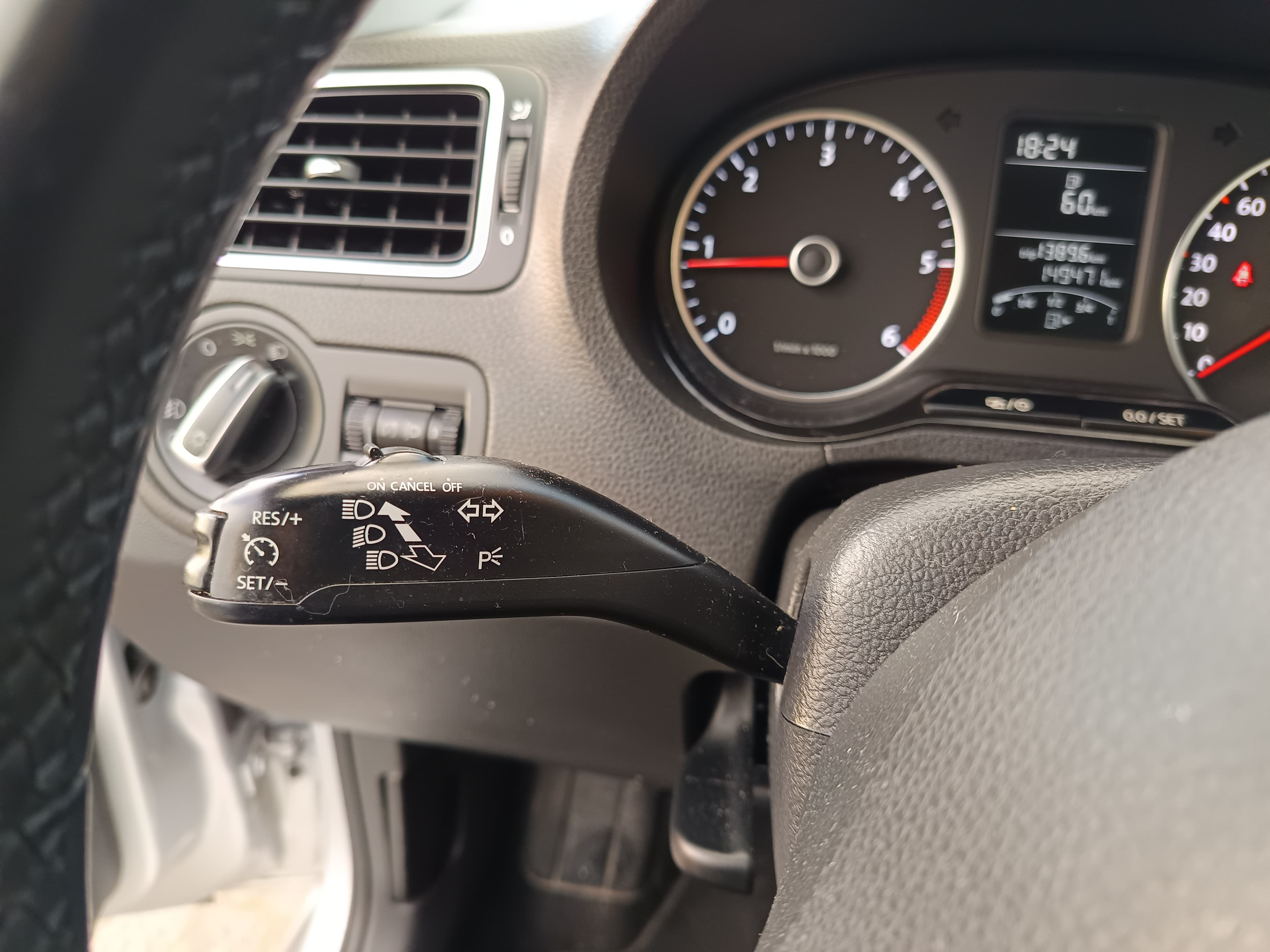 Volkswagen Polo · Ano 2014 — imagen 46