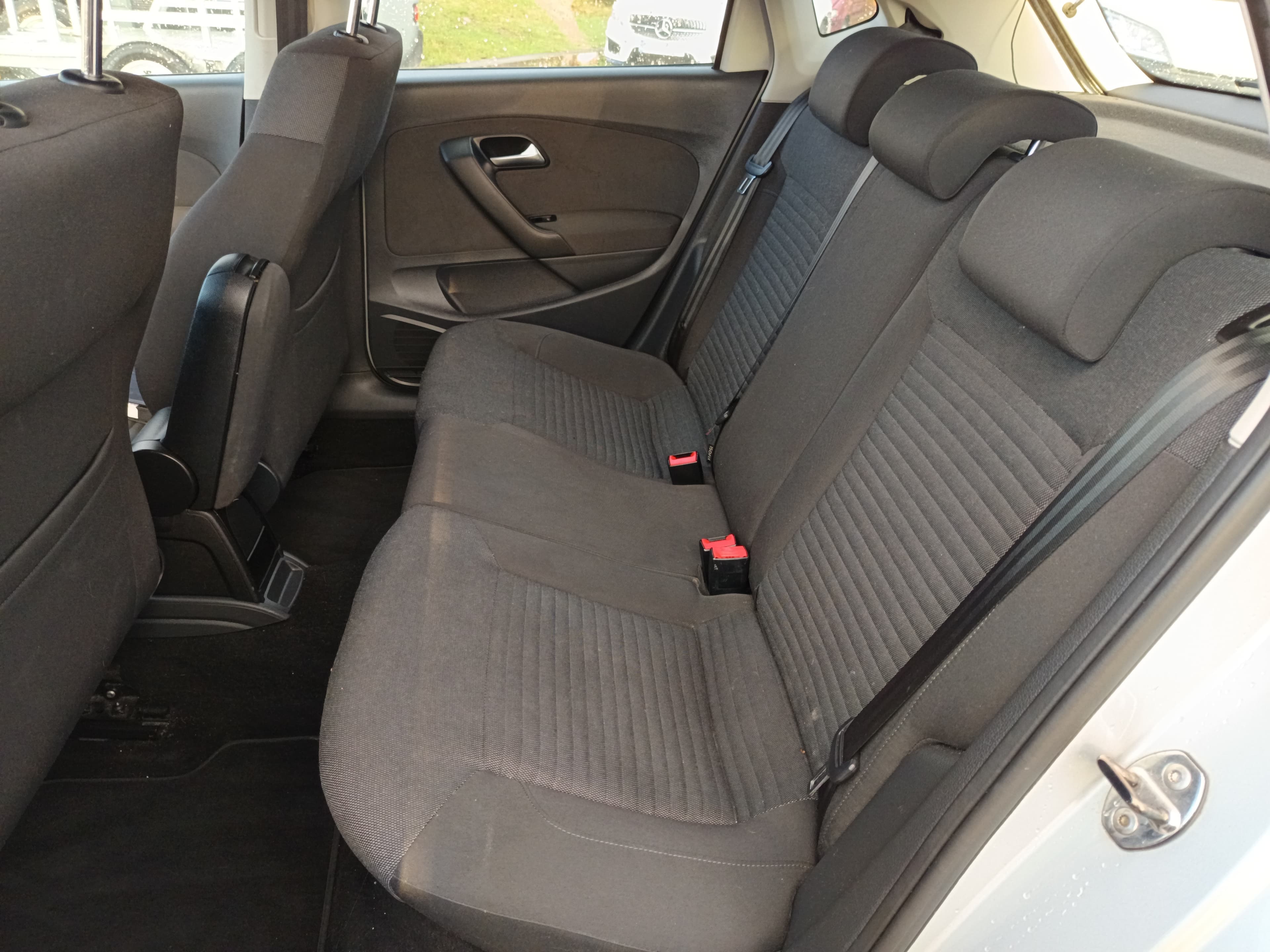 Volkswagen Polo · Ano 2014 — imagen 34