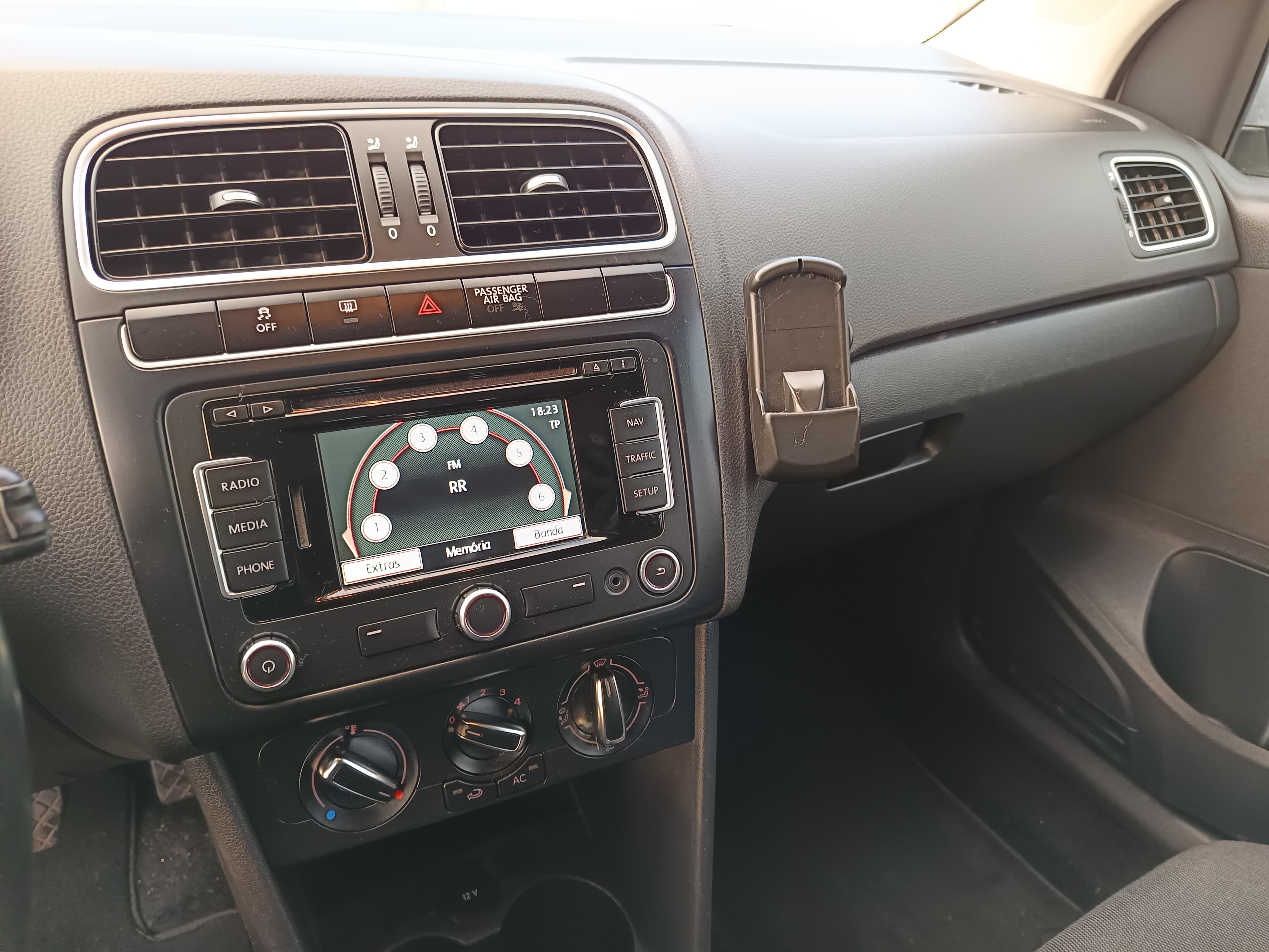 Volkswagen Polo · Ano 2014 — imagen 40