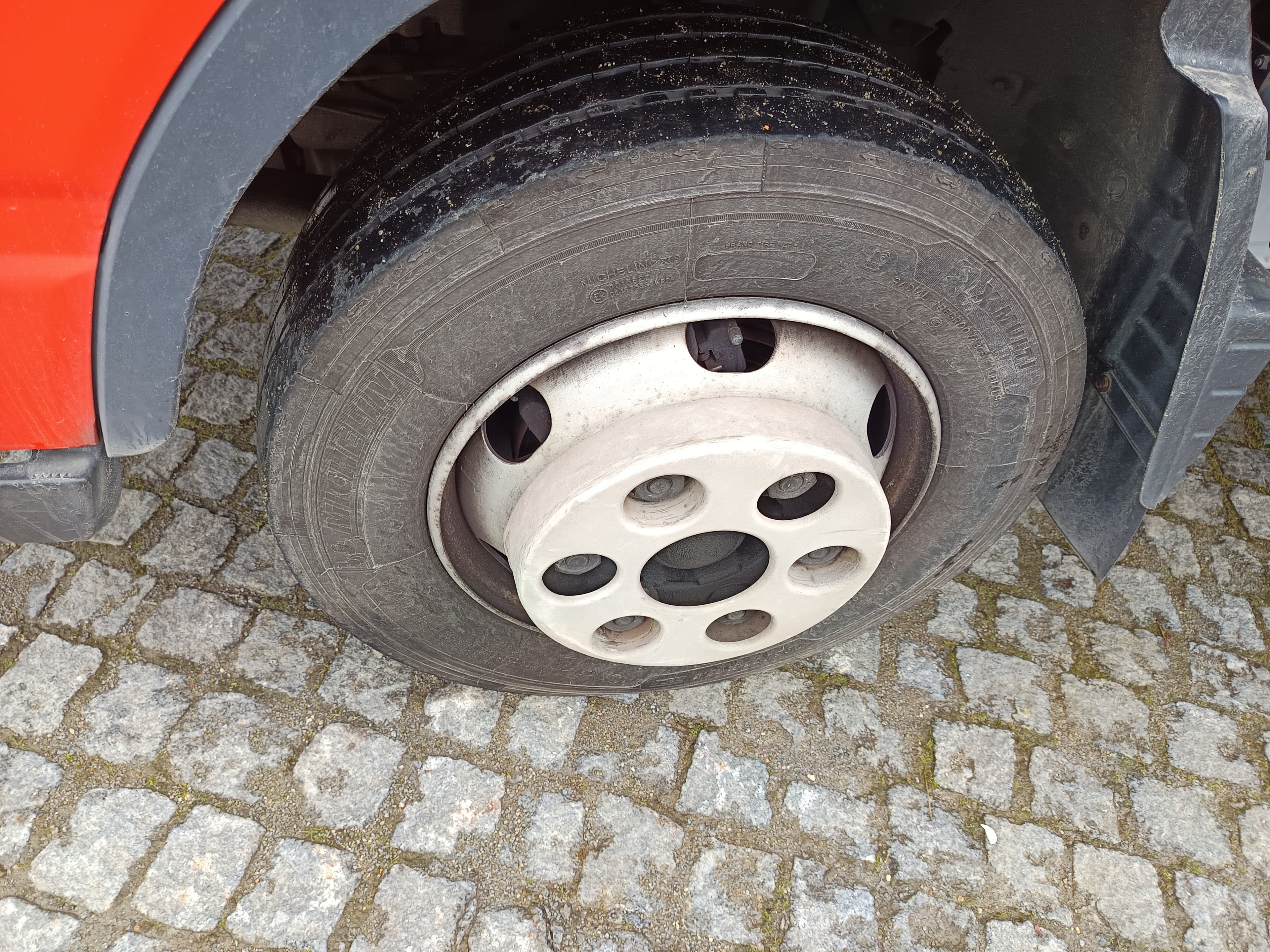 Mitsubishi Canter 7C18 · Ano 2012 — image 12