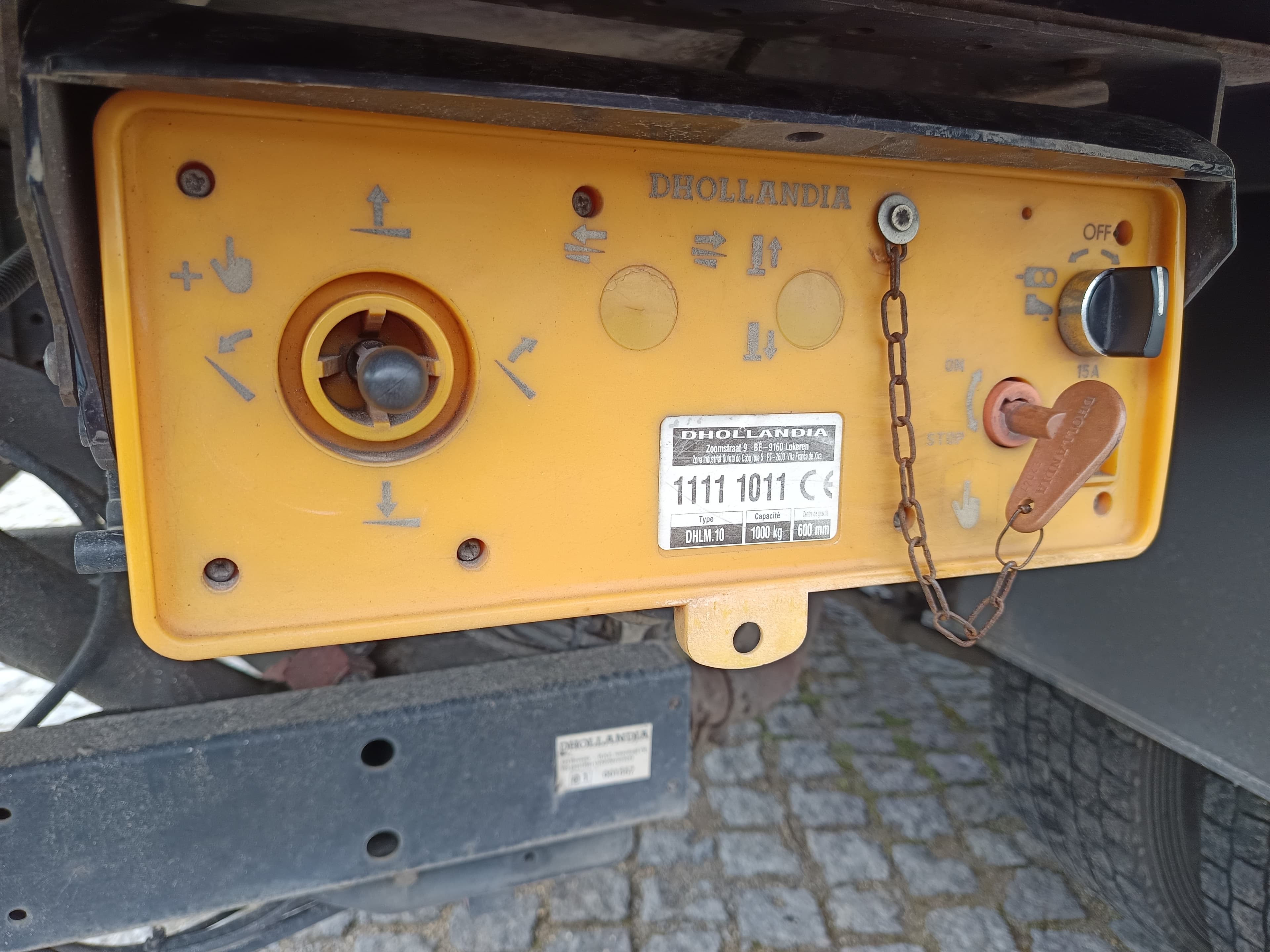 Mitsubishi Canter 7C18 · Ano 2012 — image 16