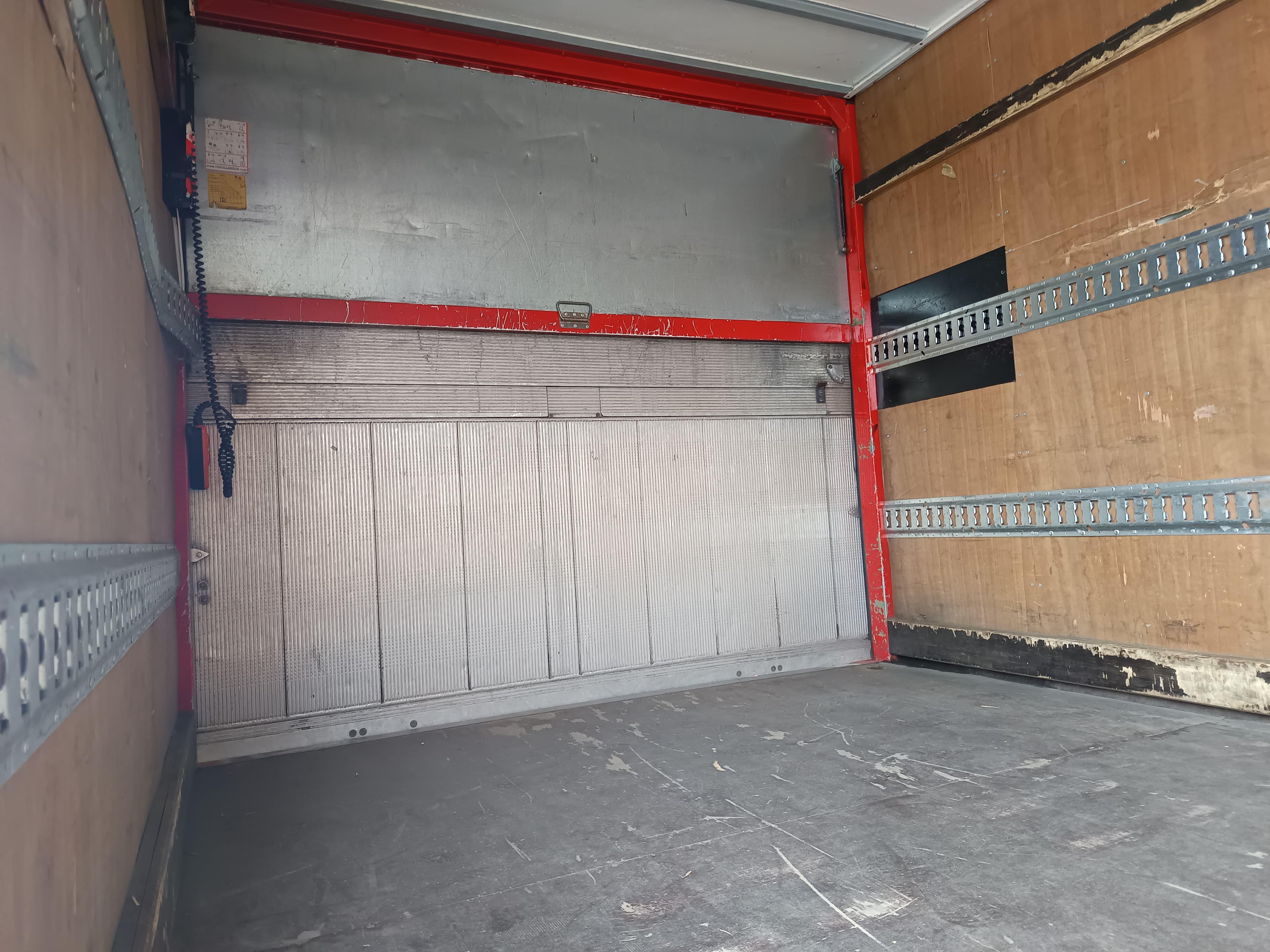 Mitsubishi Canter 7C18 · Ano 2012 — image 15