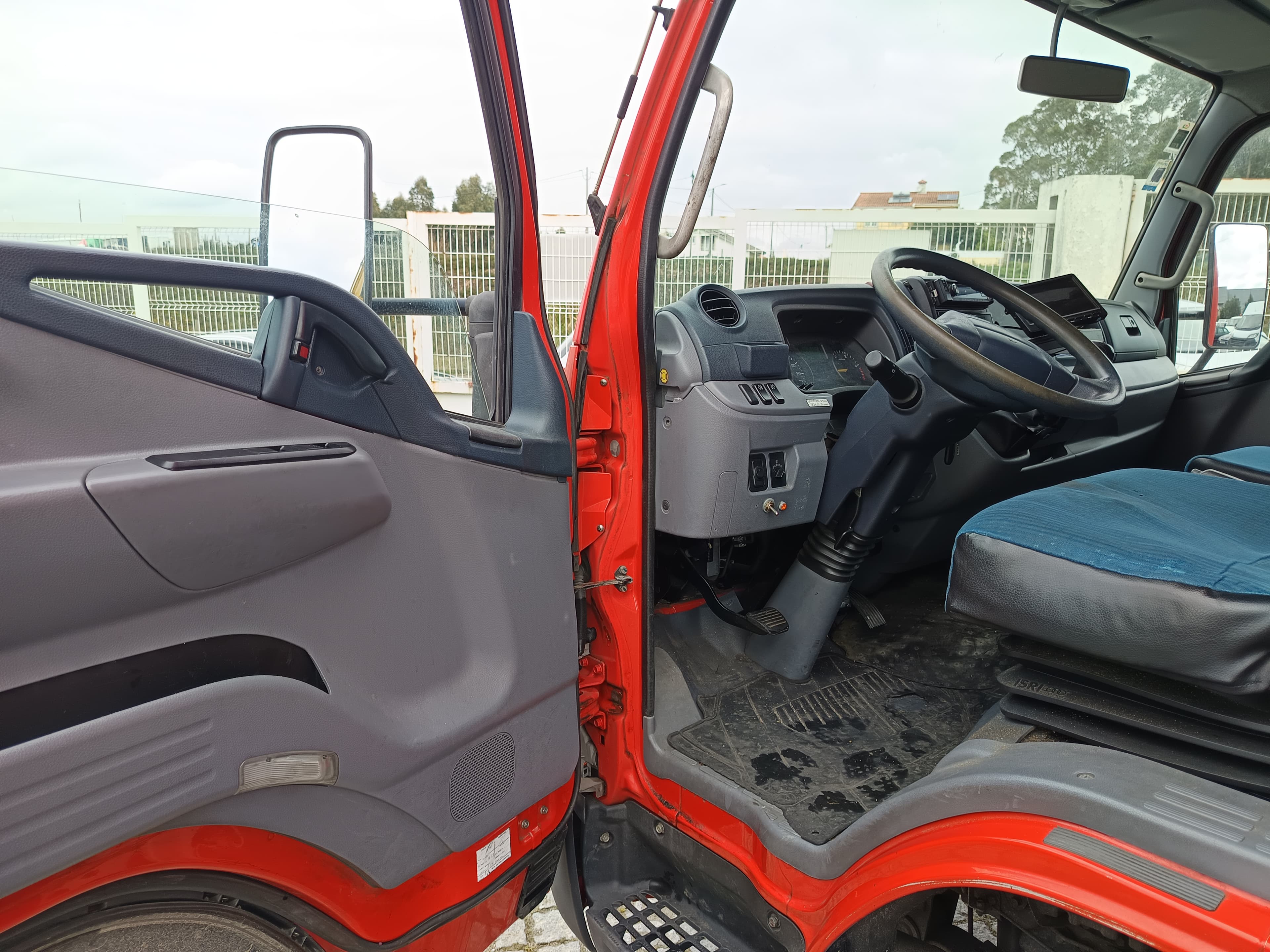 Mitsubishi Canter 7C18 · Ano 2012 — image 20