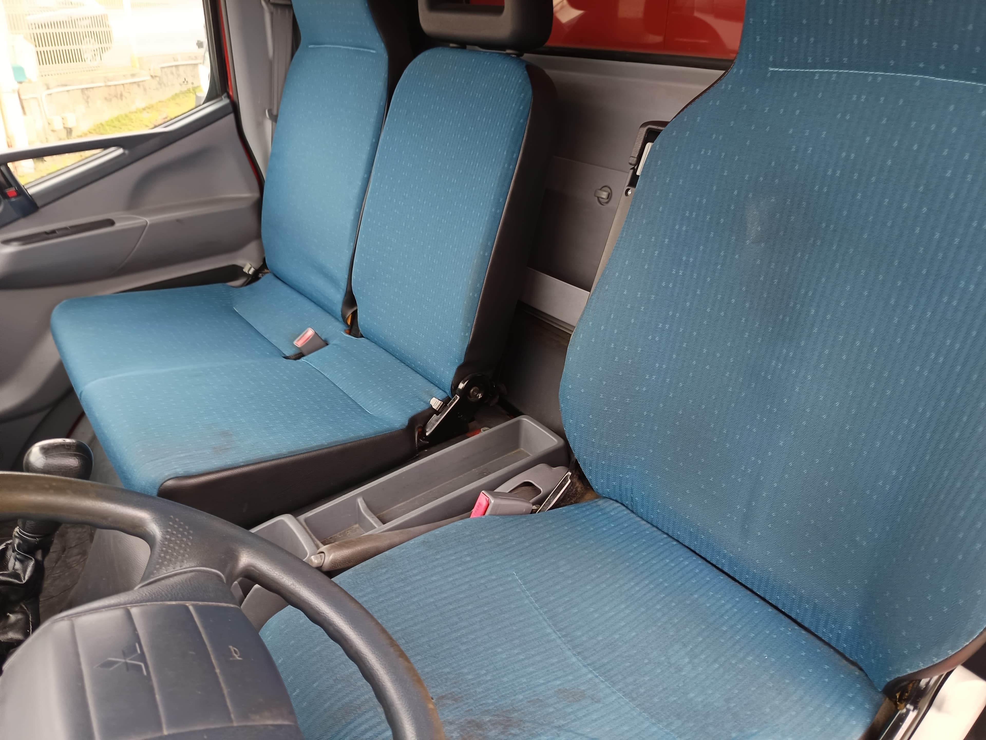 Mitsubishi Canter 7C18 · Ano 2012 — image 32