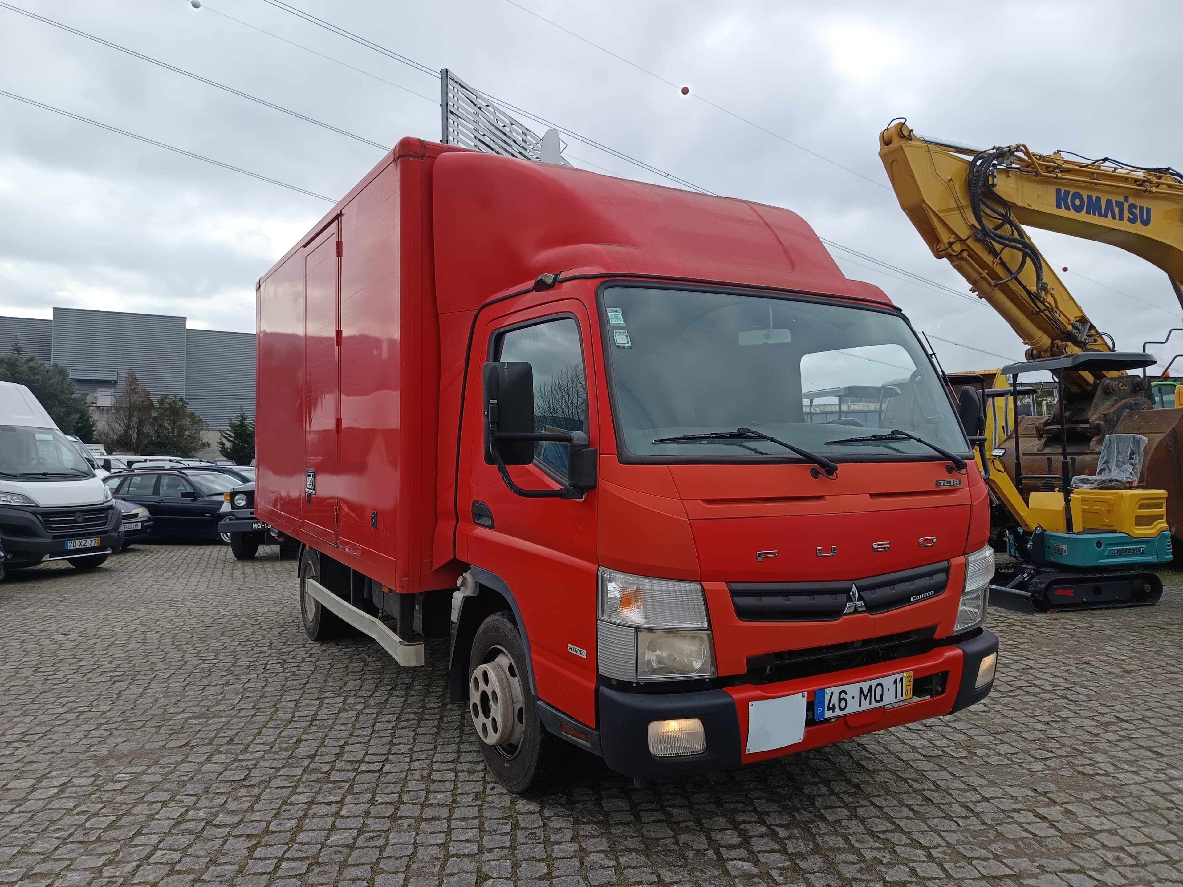Mitsubishi Canter 7C18 · Ano 2012 — image 3