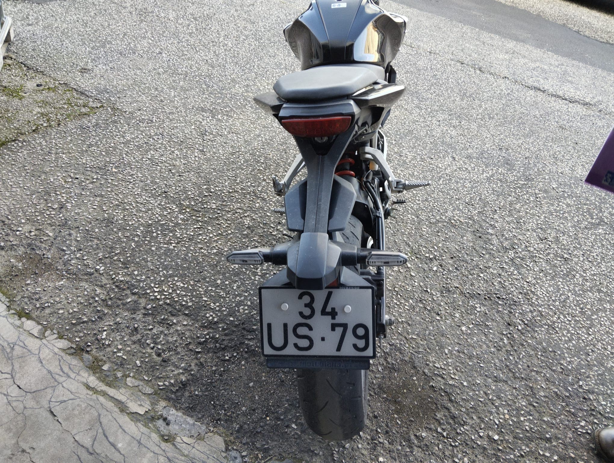 Honda CB125R · Ano 2018 — image 6