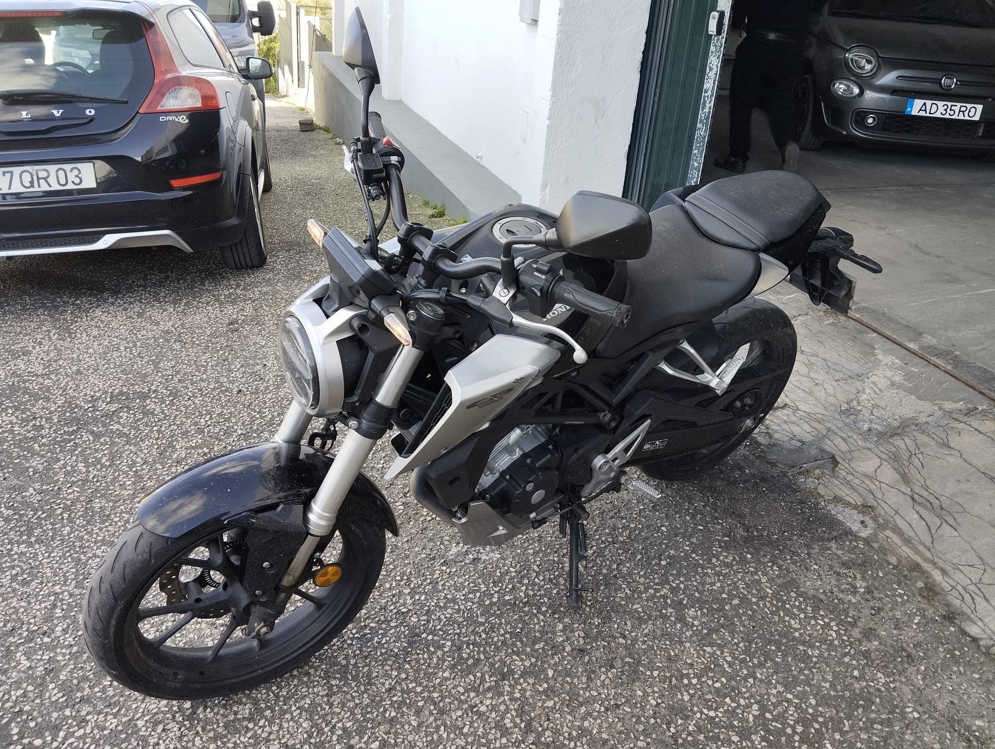 Honda CB125R · Ano 2018 — image 3