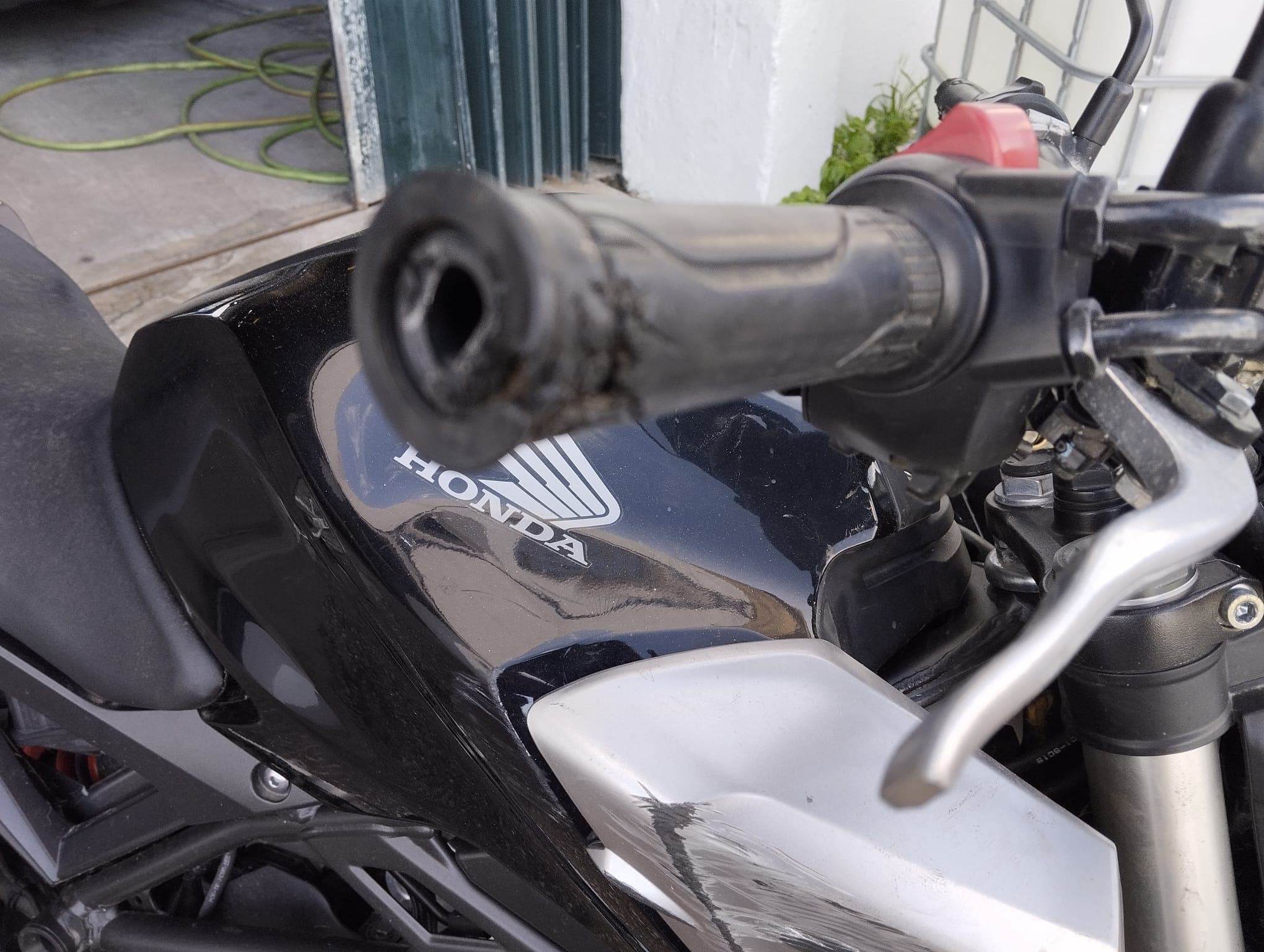 Honda CB125R · Ano 2018 — image 9